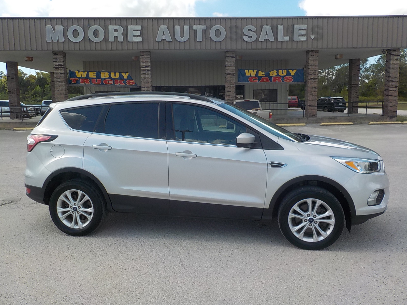 photo of 2018 Ford Escape SE 4WD
