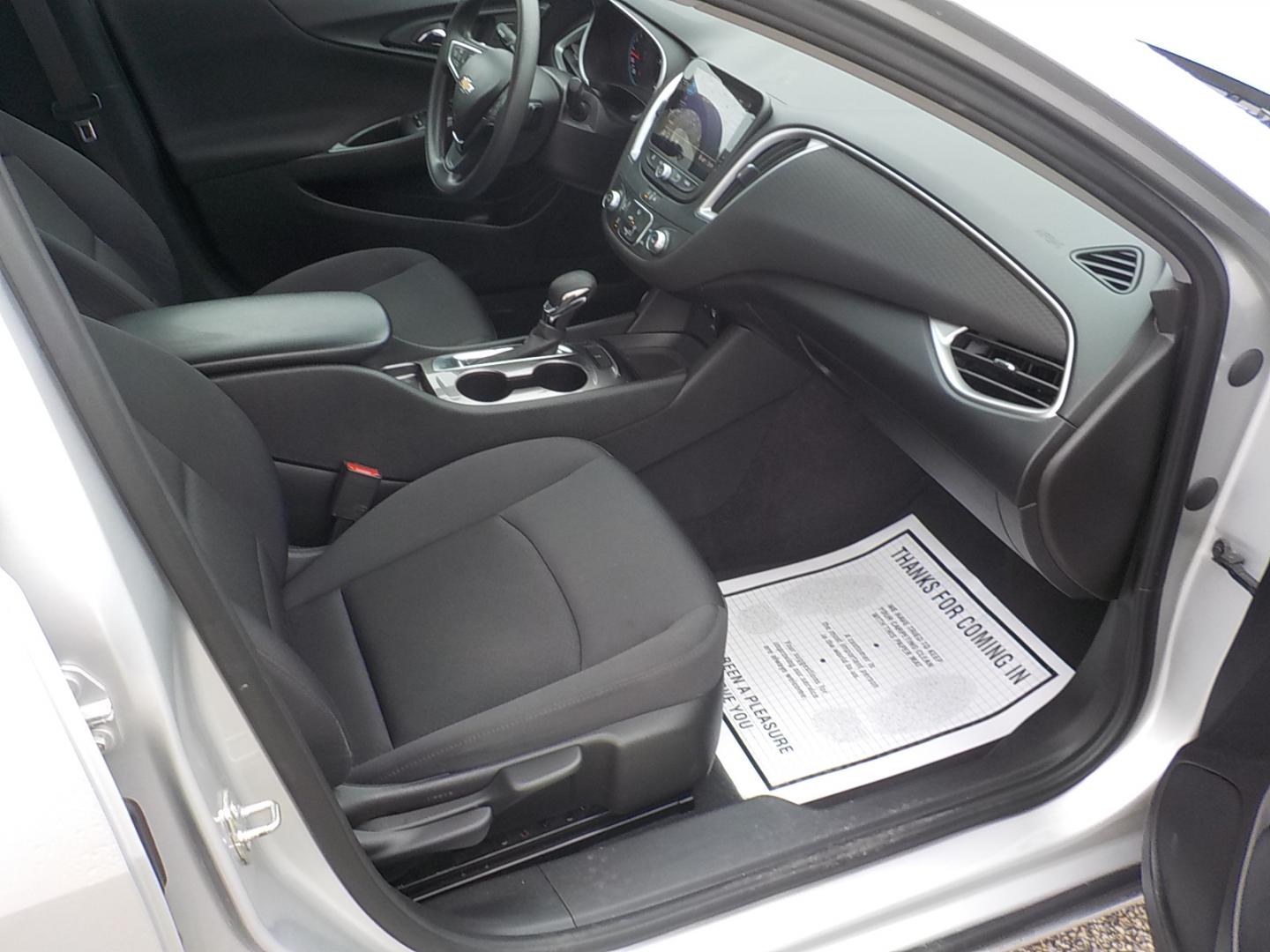 2021 Silver /Black Chevrolet Malibu 1FL (1G1ZC5ST4MF) with an 1.5L L4 DOHC 16V engine, 6A transmission, located at 1617 W Church Street, Livingston, TX, 77351, (936) 327-3600, 30.710995, -94.951157 - These Malibu's are good running and driving cars that are VERY ECONOMICAL to operate - Photo#17