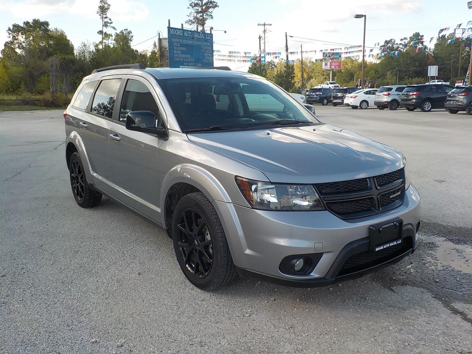 2019 Silver /Black Dodge Journey SE (3C4PDCBB6KT) with an 2.4L L6 DOHC 16V engine, 4A transmission, located at 1617 W Church Street, Livingston, TX, 77351, (936) 327-3600, 30.710995, -94.951157 - With 3rd row seating this is an ideal family vehicle! - Photo #3