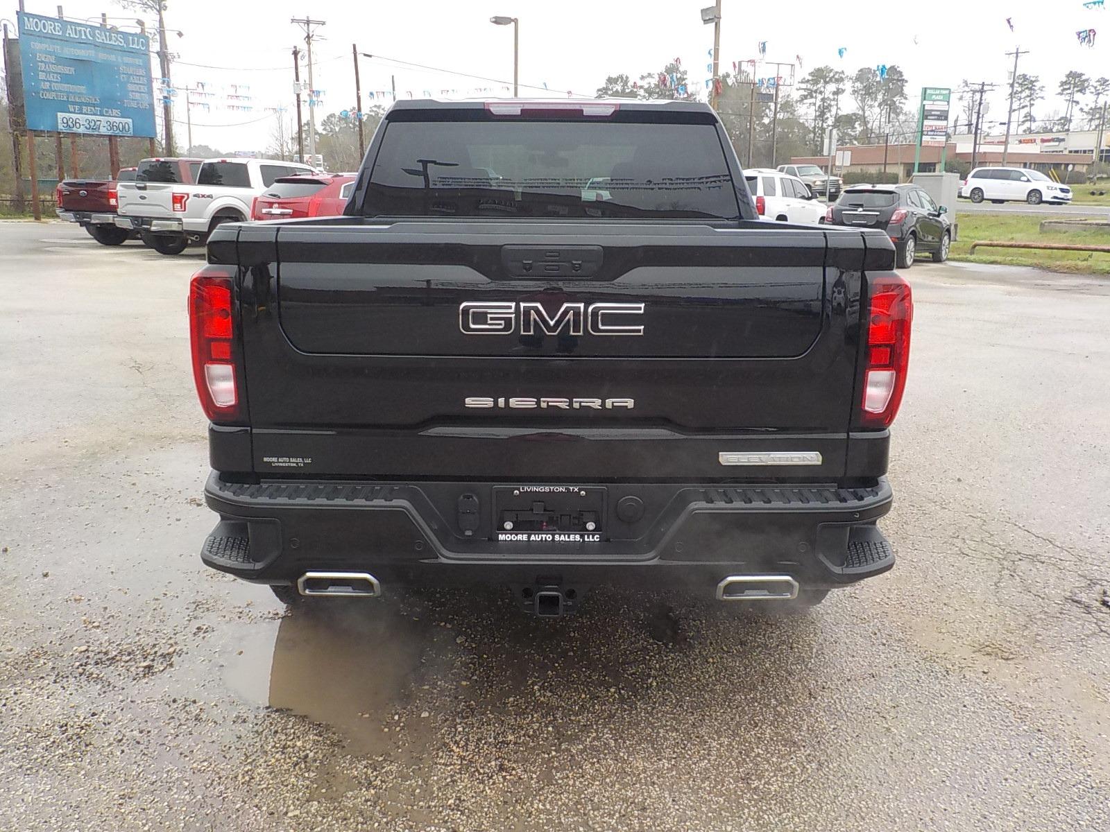 2022 Black /Black GMC Sierra 1500 Elevation Crew Cab 4WD (3GTU9CED1NG) with an 5.3L V8 OHV 16V engine, 6A transmission, located at 1617 W Church Street, Livingston, TX, 77351, (936) 327-3600, 30.710995, -94.951157 - ONE OWNER!! LOW MILES!! Absolutely unbelievable truck!! 4X4! Just come check it out for yourself!! - Photo #6