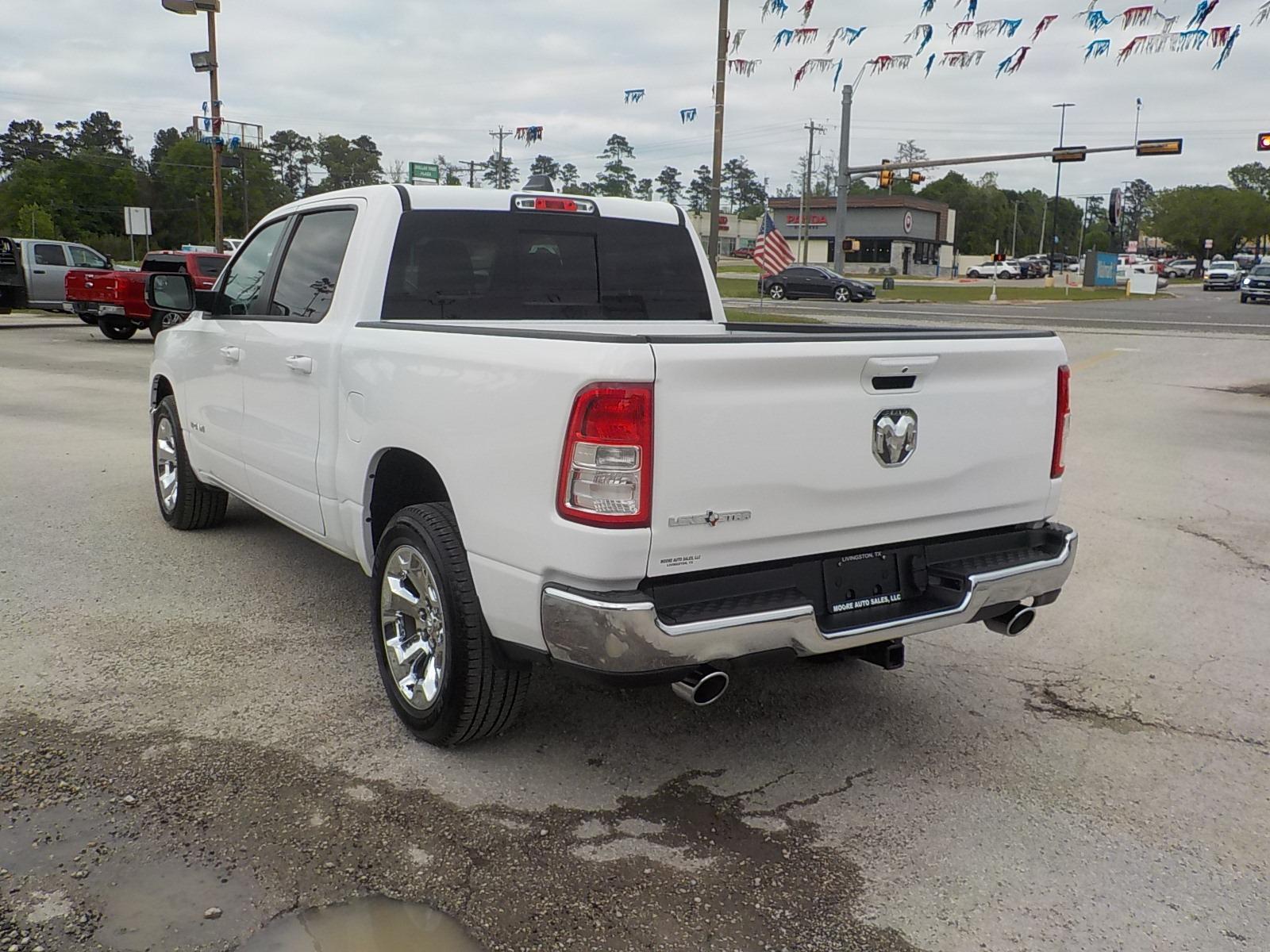 2022 White /Gray RAM 1500 Big Horn Crew Cab SWB 2WD (1C6RREFT0NN) with an 5.7L V8 OHV 16V engine, 8A transmission, located at 1617 W Church Street, Livingston, TX, 77351, (936) 327-3600, 30.710995, -94.951157 - WOW!! I really don't know what else to say! Maybe: SWEEEET! - Photo #5