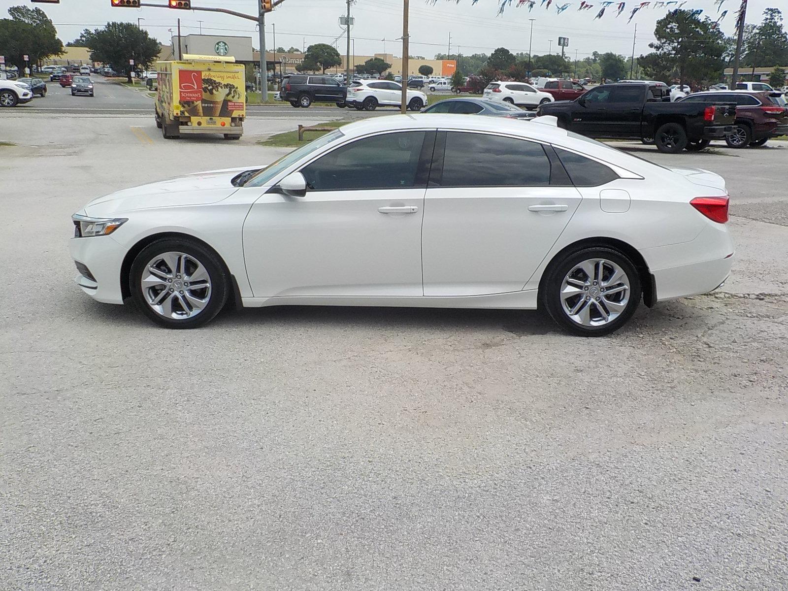 2018 White /Black Honda Accord LX CVT (1HGCV1F13JA) with an 1.5L L4 DOHC 16V engine, CVT transmission, located at 1617 W Church Street, Livingston, TX, 77351, (936) 327-3600, 30.710995, -94.951157 - ONE OWNER!! EXTREMELY low miles!! Bought this one off the street - Photo #4