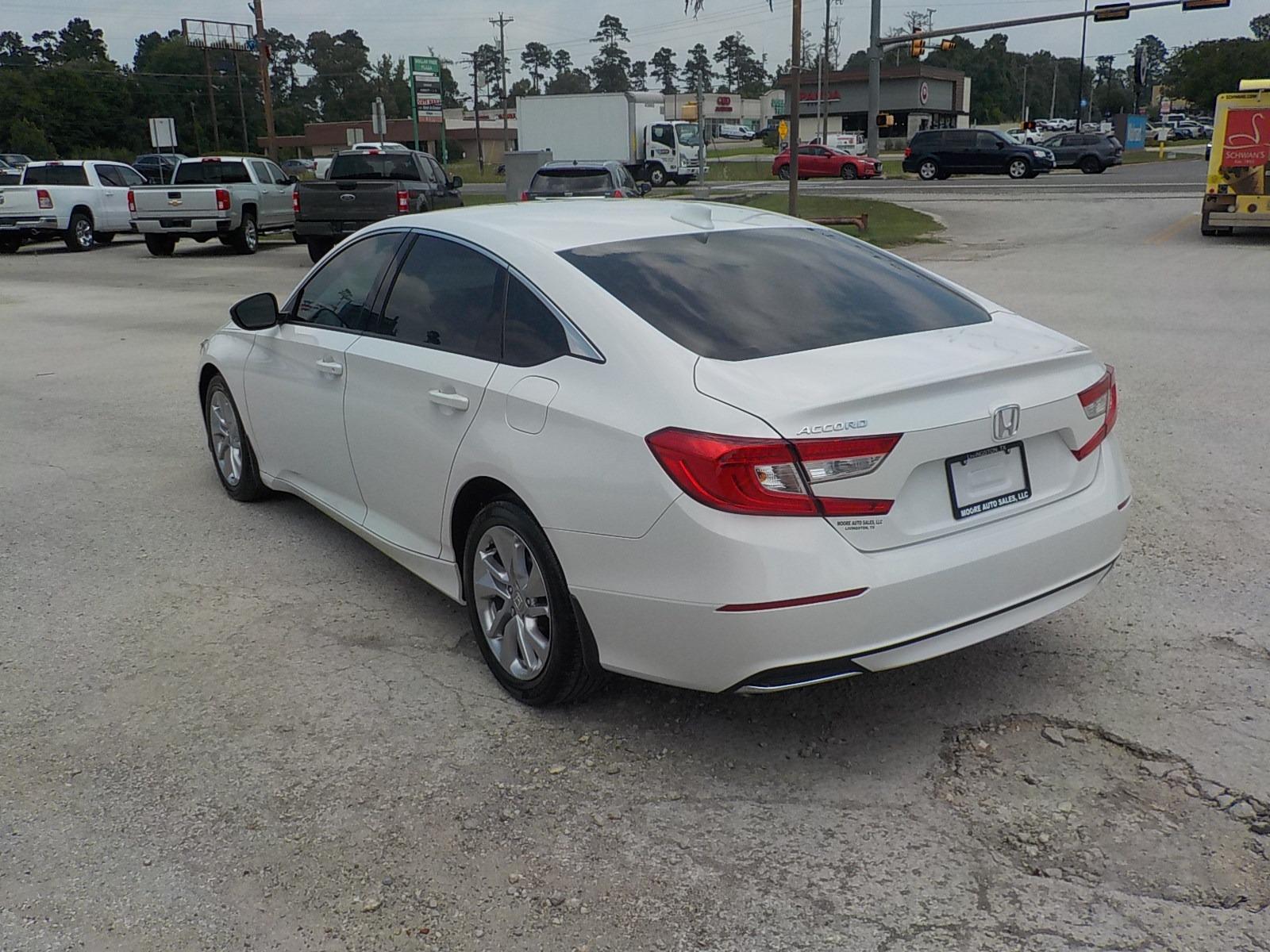 2018 White /Black Honda Accord LX CVT (1HGCV1F13JA) with an 1.5L L4 DOHC 16V engine, CVT transmission, located at 1617 W Church Street, Livingston, TX, 77351, (936) 327-3600, 30.710995, -94.951157 - ONE OWNER!! EXTREMELY low miles!! Bought this one off the street - Photo #5