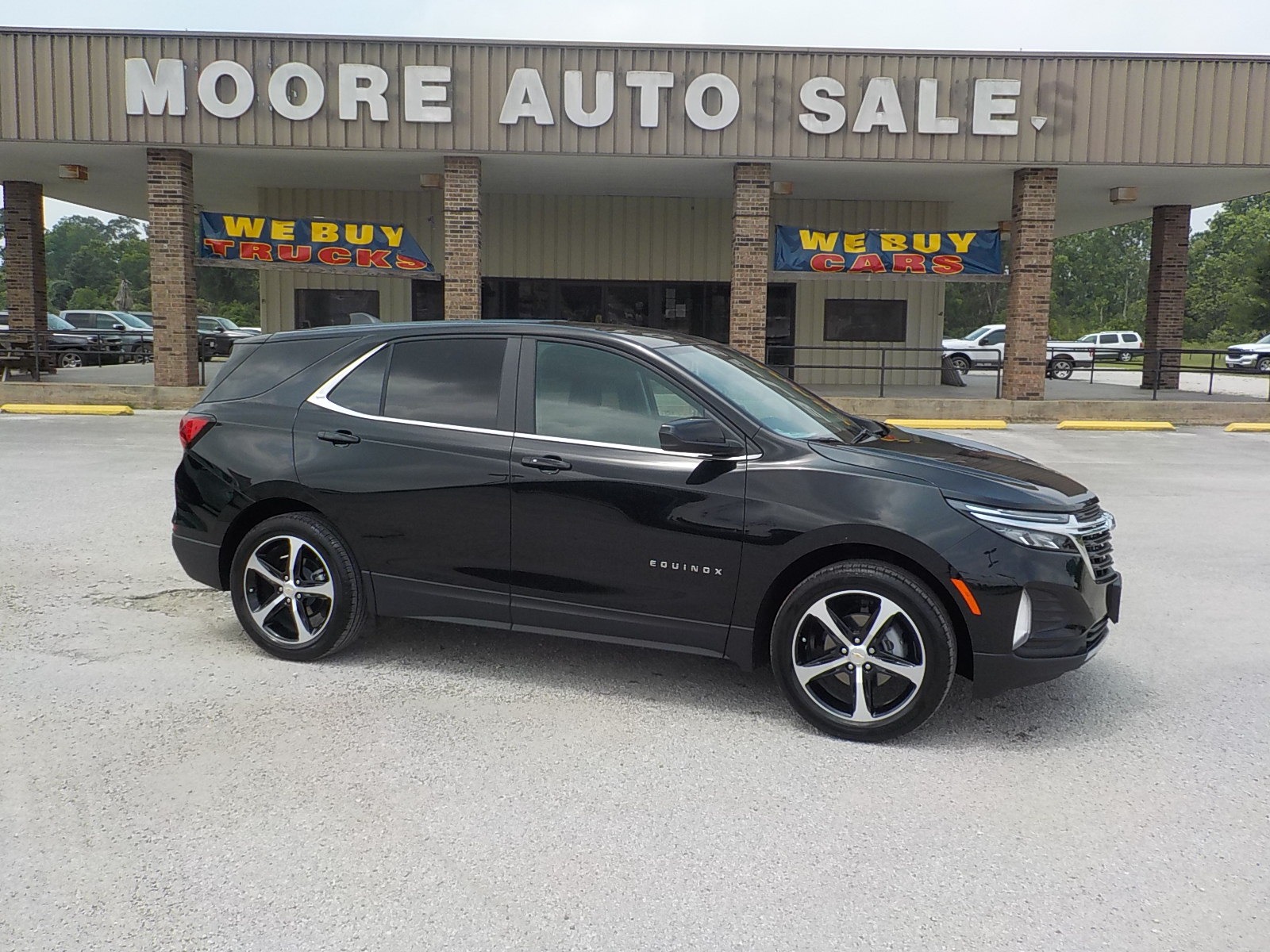 photo of 2022 Chevrolet Equinox LT 2WD