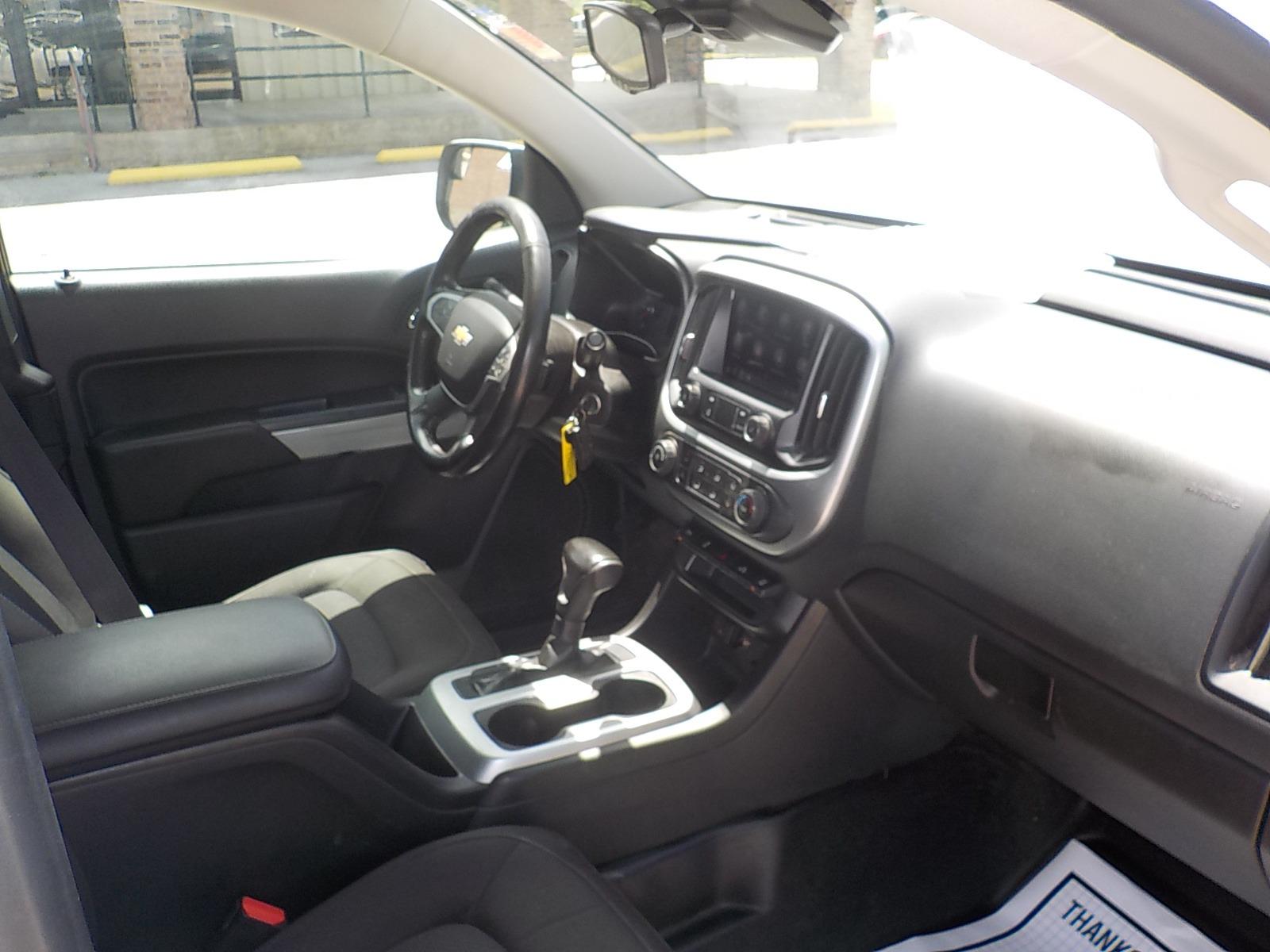 2020 White /Gray Chevrolet Colorado LT Ext. Cab 2WD (1GCHSCEA4L1) with an 2.5L L4 DOHC 16V GAS engine, 6A transmission, located at 1617 W Church Street, Livingston, TX, 77351, (936) 327-3600, 30.710995, -94.951157 - Just come check this one out. It's set up just for YOU! - Photo #9