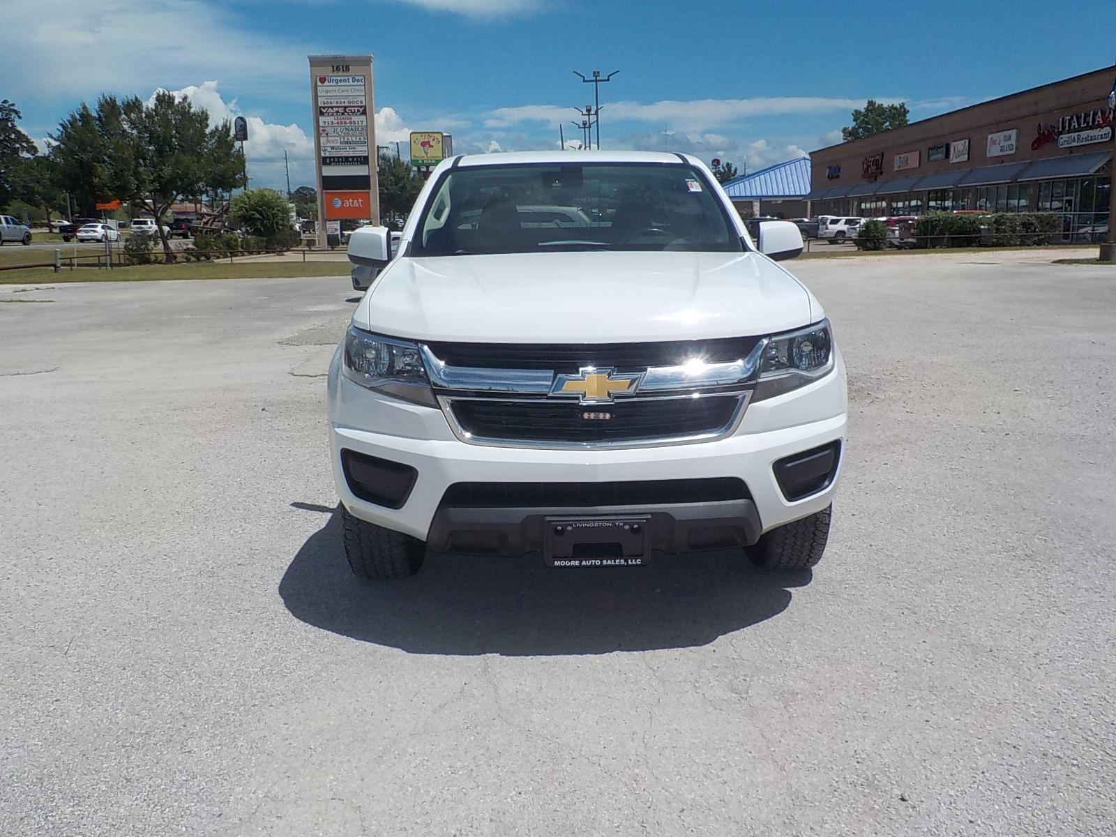 2020 White /Gray Chevrolet Colorado LT Ext. Cab 2WD (1GCHSCEA4L1) with an 2.5L L4 DOHC 16V GAS engine, 6A transmission, located at 1617 W Church Street, Livingston, TX, 77351, (936) 327-3600, 30.710995, -94.951157 - Just come check this one out. It's set up just for YOU! - Photo #2