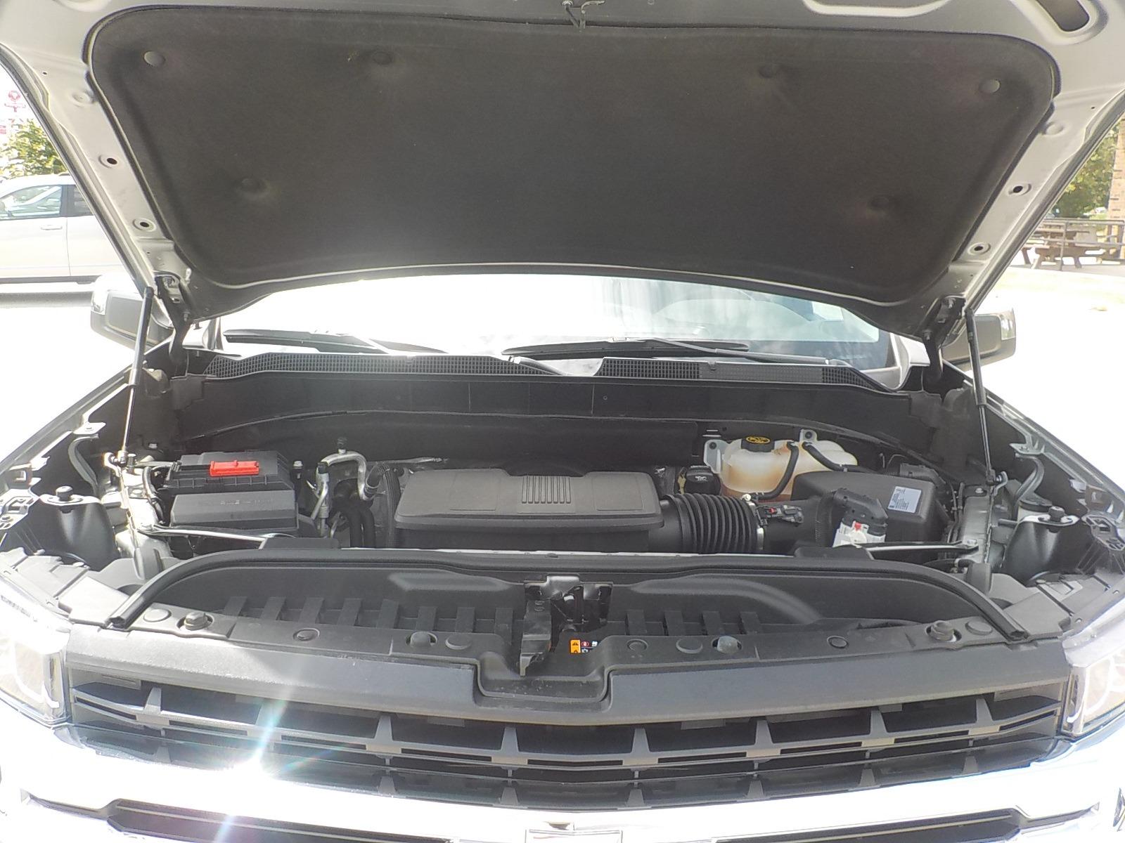 2021 Gray /Black Chevrolet Silverado 1500 LT Crew Cab 4WD (3GCUYDEDXMG) with an 5.3L V8 OHV 16V engine, 6A transmission, located at 1617 W Church Street, Livingston, TX, 77351, (936) 327-3600, 30.710995, -94.951157 - ONE OWNER!! GOOD MILES!! Z71 4X4!! - Photo #19