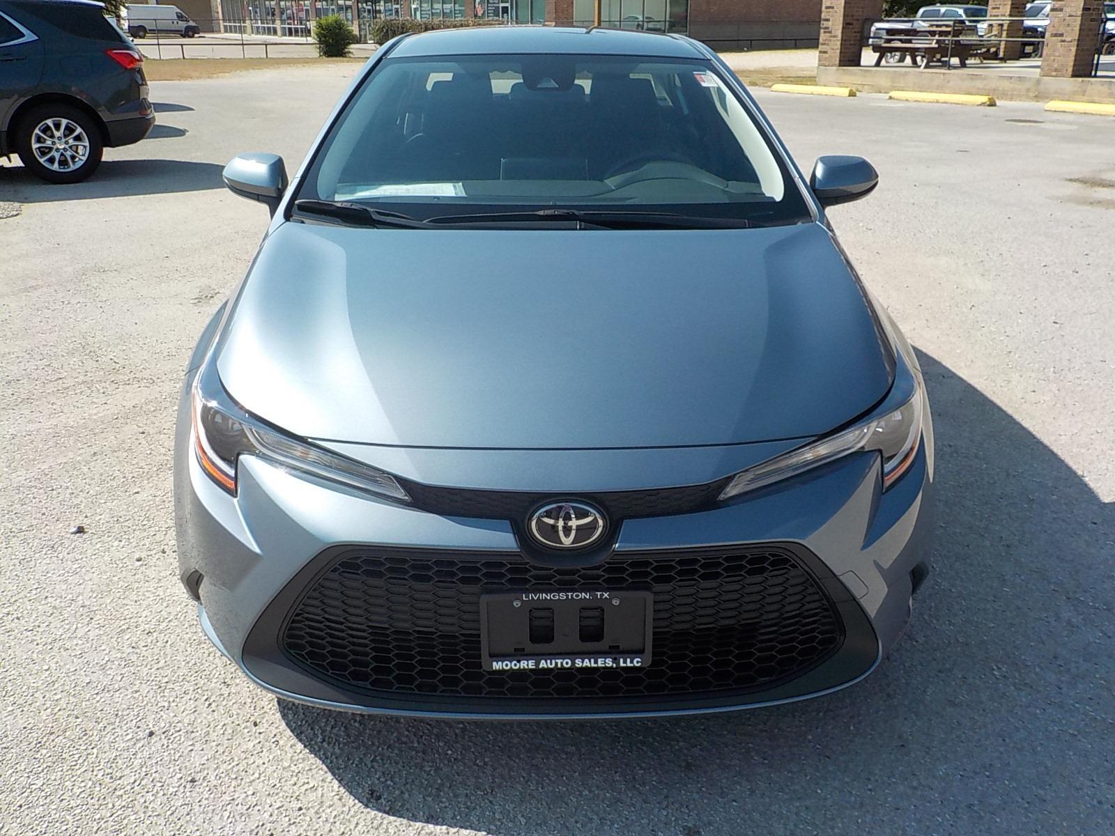 2021 LT BLUE /Black Toyota Corolla LE (JTDEPMAE4MJ) with an 1.8L L4 DOHC 16V engine, CVT transmission, located at 1617 W Church Street, Livingston, TX, 77351, (936) 327-3600, 30.710995, -94.951157 - ONE OWNER!! LOW LOW MILES!! Traded in only because he wanted a truck. - Photo #2