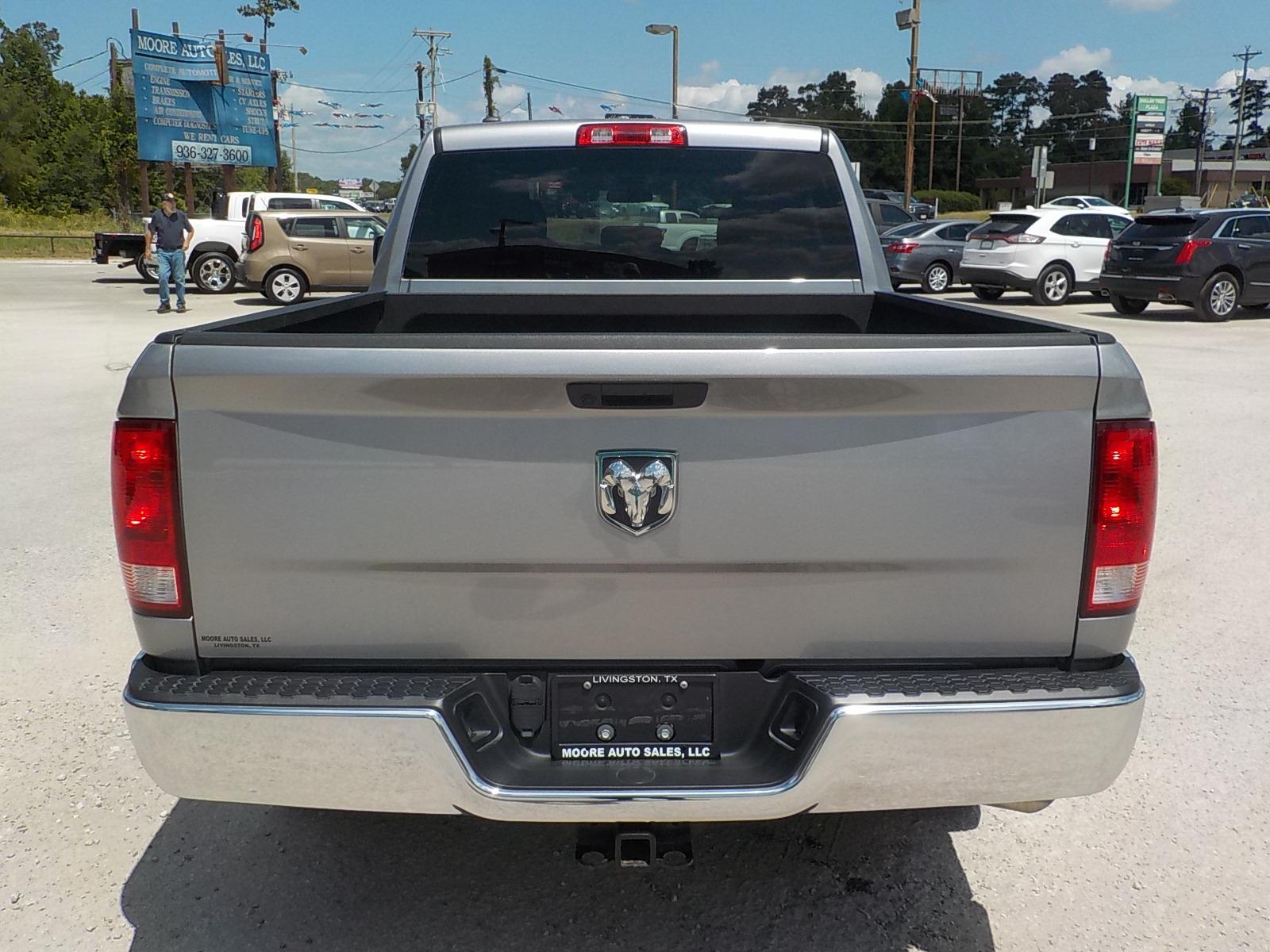 2022 Silver /Gray RAM 1500 Classic Tradesman Quad Cab 2WD (1C6RR6FG2NS) with an 3.6L V6 DOHC 24V FFV engine, 8A transmission, located at 1617 W Church Street, Livingston, TX, 77351, (936) 327-3600, 30.710995, -94.951157 - LOW MILES!! Great truck! - Photo #7