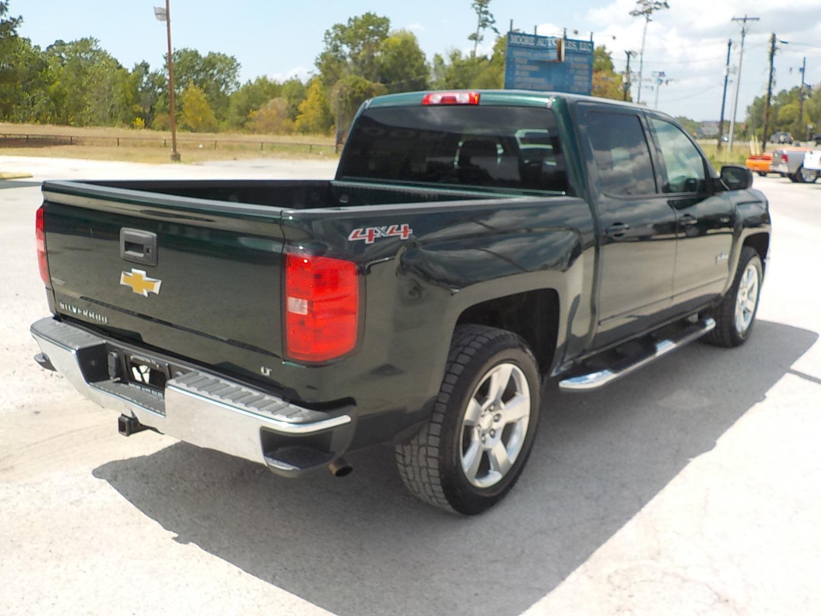 2015 Green /Gray Chevrolet Silverado 1500 LT Crew Cab 4WD (3GCUKREC7FG) with an 5.3L V8 OHV 16V engine, 6-Speed Automatic transmission, located at 1617 W Church Street, Livingston, TX, 77351, (936) 327-3600, 30.710995, -94.951157 - ONE OWNER!! Crew cab 4X4!! - Photo #6