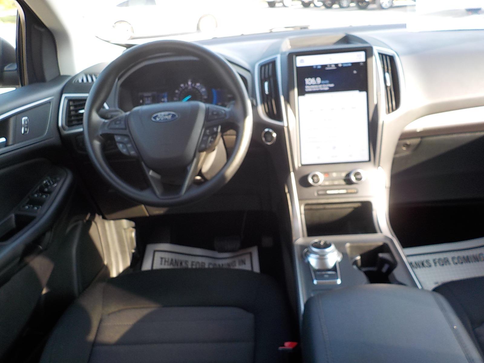 2022 Gray /Black Ford Edge SE AWD (2FMPK4G96NB) with an 2.0L L4 DOHC 16V engine, 6A transmission, located at 1617 W Church Street, Livingston, TX, 77351, (936) 327-3600, 30.710995, -94.951157 - LOW MILES!! ONE OWNER!! - Photo #14