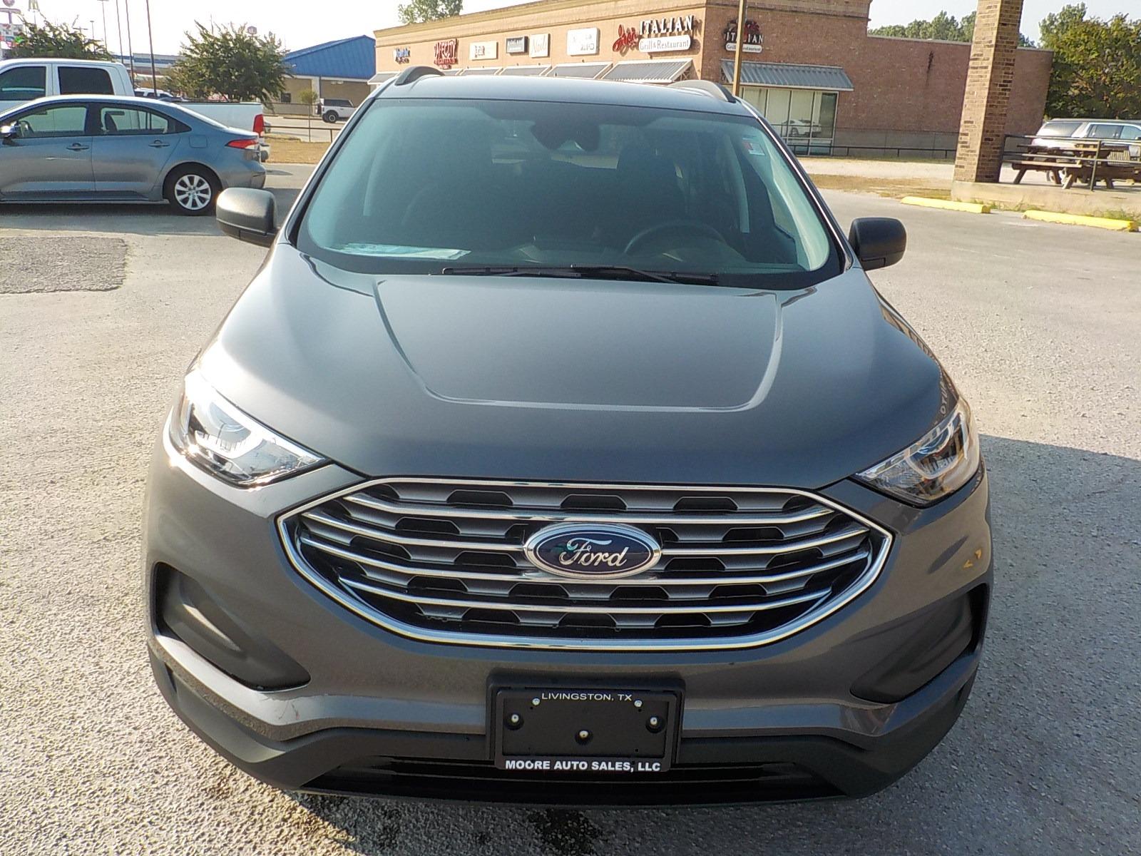2022 Gray /Black Ford Edge SE AWD (2FMPK4G96NB) with an 2.0L L4 DOHC 16V engine, 6A transmission, located at 1617 W Church Street, Livingston, TX, 77351, (936) 327-3600, 30.710995, -94.951157 - LOW MILES!! ONE OWNER!! - Photo #3