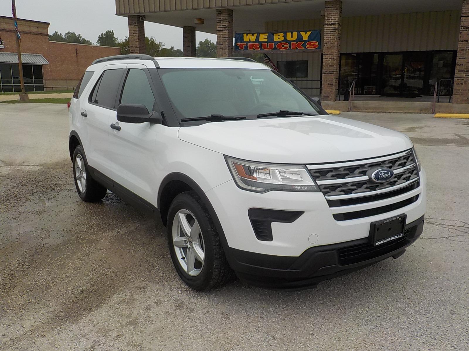 2018 White /Gray Ford Explorer Base 4WD (1FM5K8BH1JG) with an 2.3L L4 DOHC 16V engine, 6A transmission, located at 1617 W Church Street, Livingston, TX, 77351, (936) 327-3600, 30.710995, -94.951157 - Great family vehicle for under 20K! - Photo #1