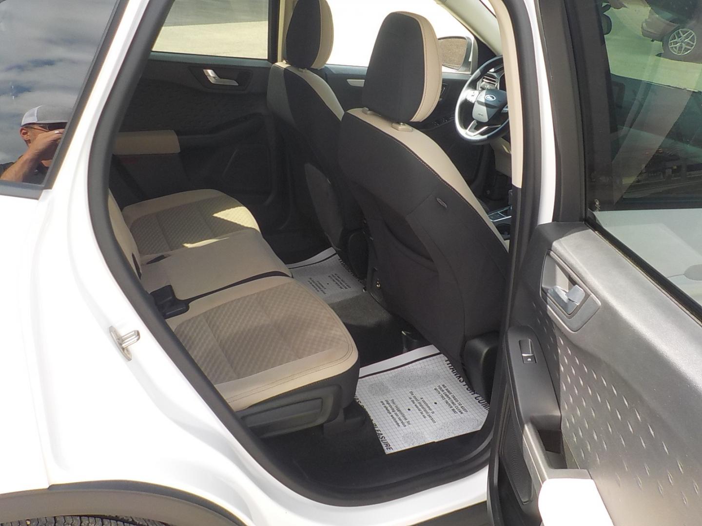 2020 White /Tan Ford Escape SE (1FMCU0G65LU) with an 1.5L L3 engine, 6A transmission, located at 1617 W Church Street, Livingston, TX, 77351, (936) 327-3600, 30.710995, -94.951157 - EFFICIENT!! That's the word that comes to mind with these Escape's - Photo#15