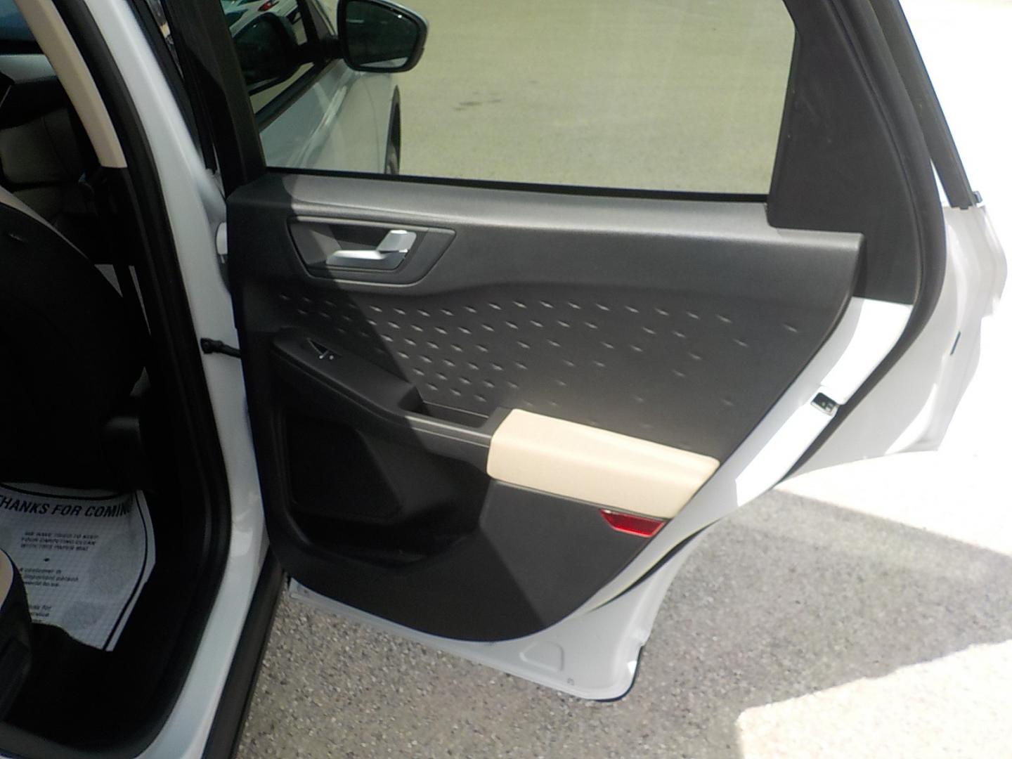 2020 White /Tan Ford Escape SE (1FMCU0G65LU) with an 1.5L L3 engine, 6A transmission, located at 1617 W Church Street, Livingston, TX, 77351, (936) 327-3600, 30.710995, -94.951157 - EFFICIENT!! That's the word that comes to mind with these Escape's - Photo#16