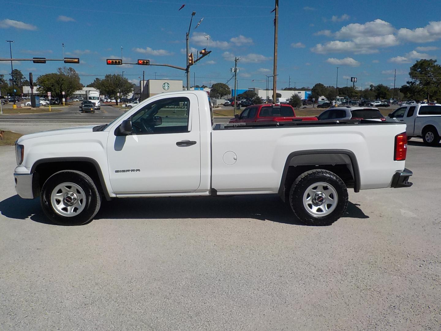 2016 White /Gray GMC Sierra 1500 Base Long Box 2WD (1GTN1LECXGZ) with an 5.3L V8 OHV 16V engine, 6A transmission, located at 1617 W Church Street, Livingston, TX, 77351, (936) 327-3600, 30.710995, -94.951157 - Hard to find long box with a 5.3L V8 in it! - Photo#4