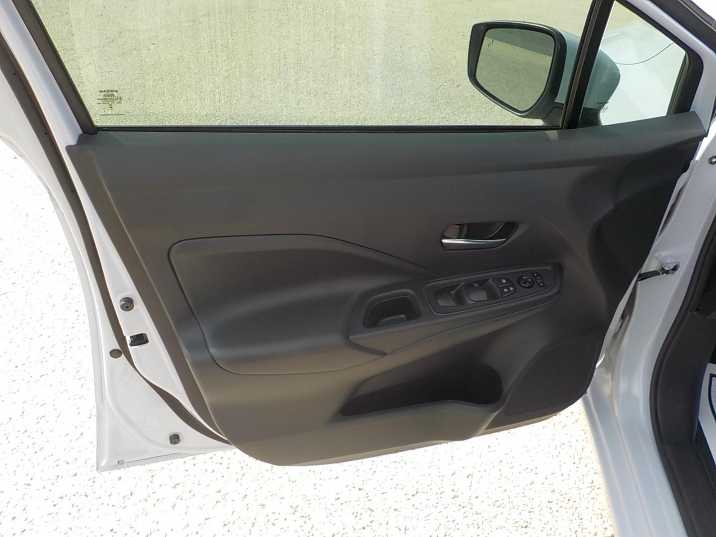 2024 Gray /Black Nissan Versa SV (3N1CN8EV5RL) with an 1.6L L4 DOHC 16V engine, CVT transmission, located at 1617 W Church Street, Livingston, TX, 77351, (936) 327-3600, 30.710995, -94.951157 - Really an exceptional vehicle with a unique color!! - Photo#9