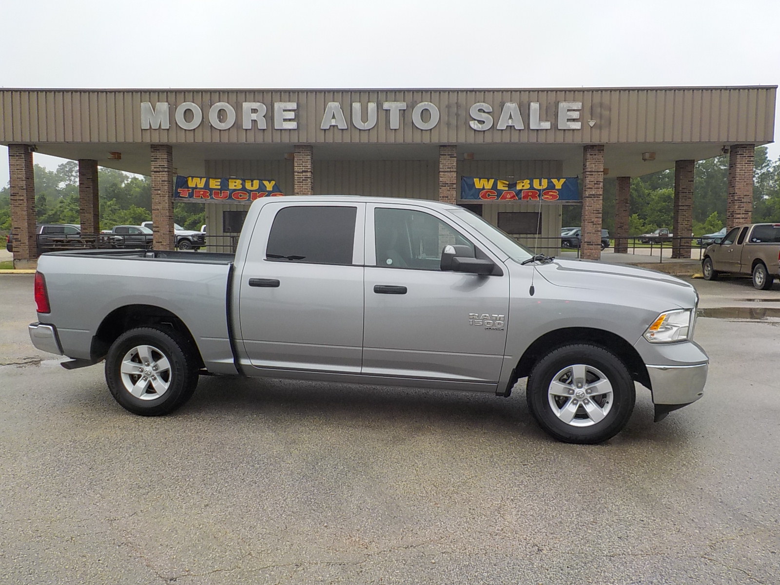 photo of 2023 RAM 1500 Classic Tradesman Crew Cab SWB 2WD