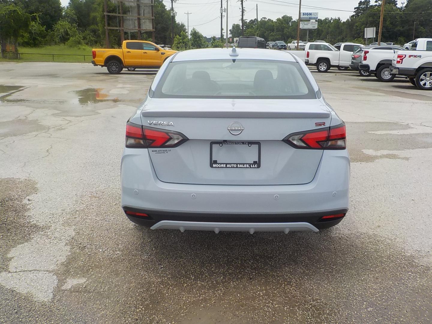 2024 Gray /Black Nissan Versa SR (3N1CN8FV5RL) with an 1.6L L4 DOHC 16V engine, CVT transmission, located at 1617 W Church Street, Livingston, TX, 77351, (936) 327-3600, 30.710995, -94.951157 - Great car that will save you MONEY!! - Photo#7