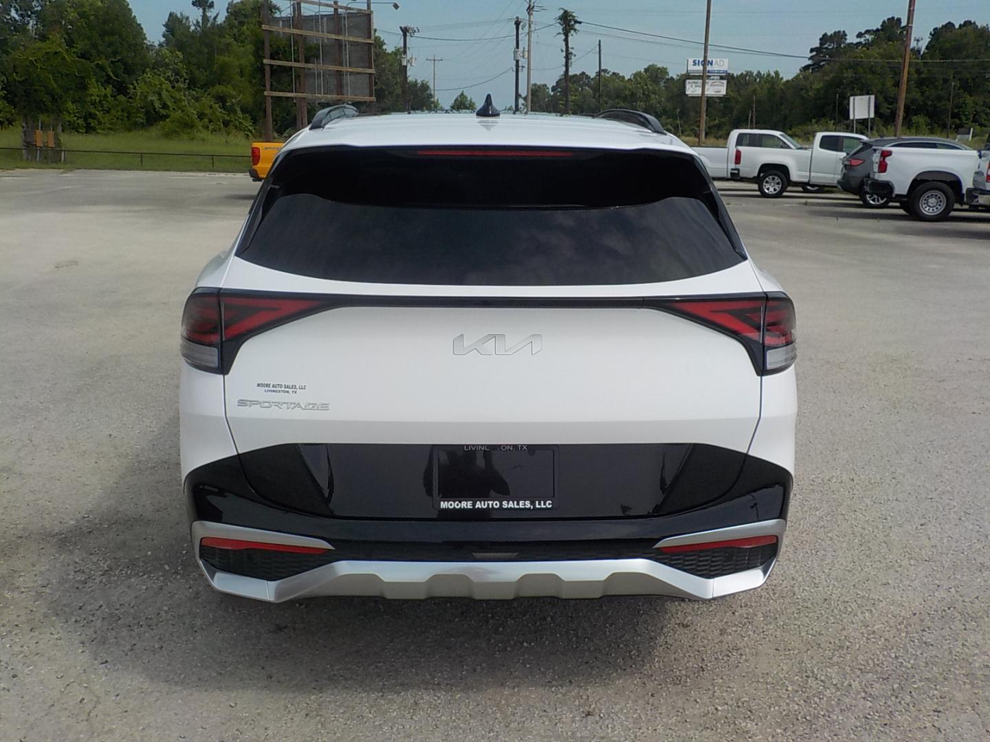 2023 White /Black Kia Sportage SX-Prestige (5XYK53AF2PG) with an 2.5L V6 DOHC 24V engine, 8A transmission, located at 1617 W Church Street, Livingston, TX, 77351, (936) 327-3600, 30.710995, -94.951157 - SPORTY!! NICE!! 1ST two words that come to mind when I see this one! - Photo#7