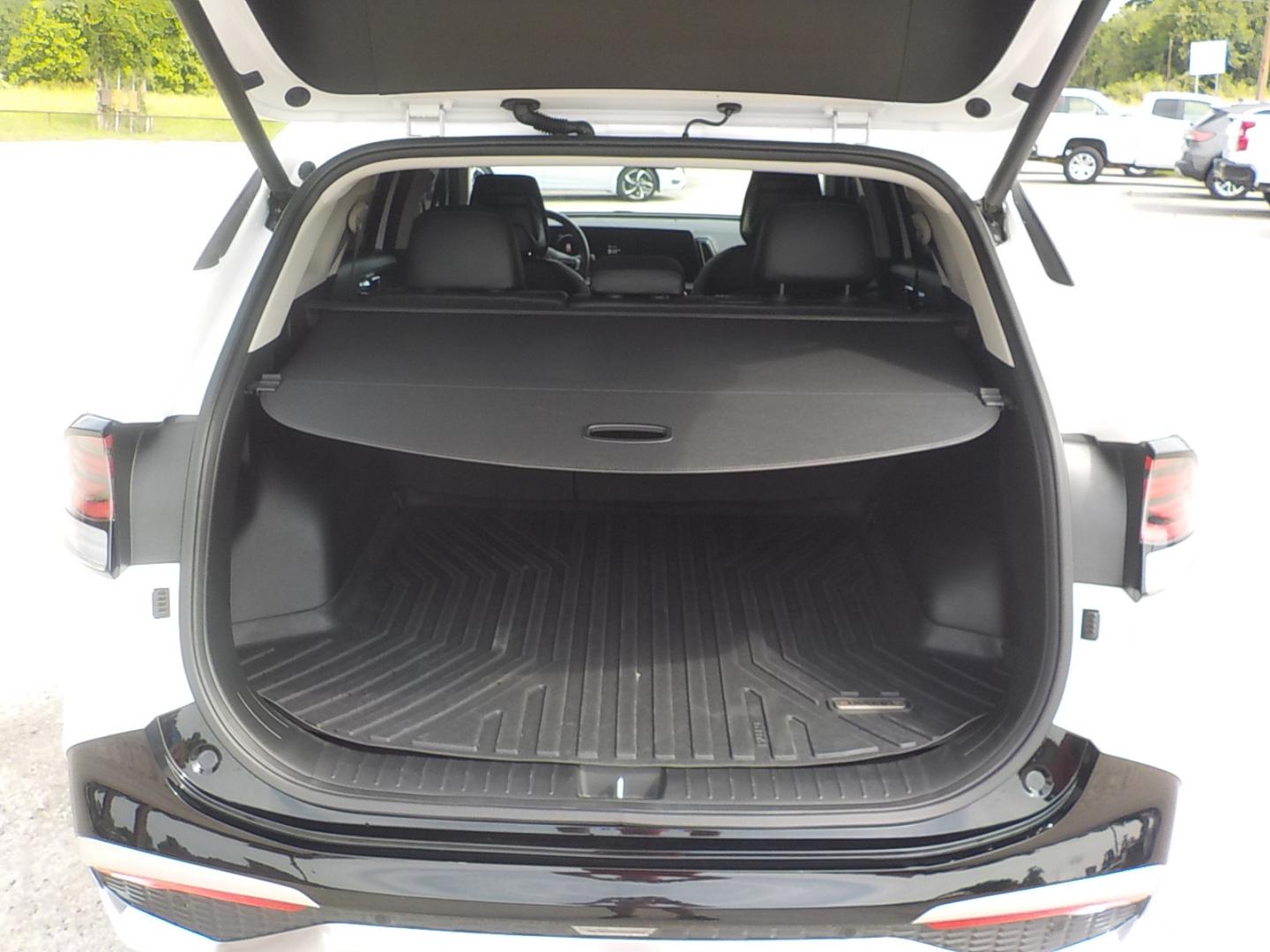 2023 White /Black Kia Sportage SX-Prestige (5XYK53AF2PG) with an 2.5L V6 DOHC 24V engine, 8A transmission, located at 1617 W Church Street, Livingston, TX, 77351, (936) 327-3600, 30.710995, -94.951157 - SPORTY!! NICE!! 1ST two words that come to mind when I see this one! - Photo#14