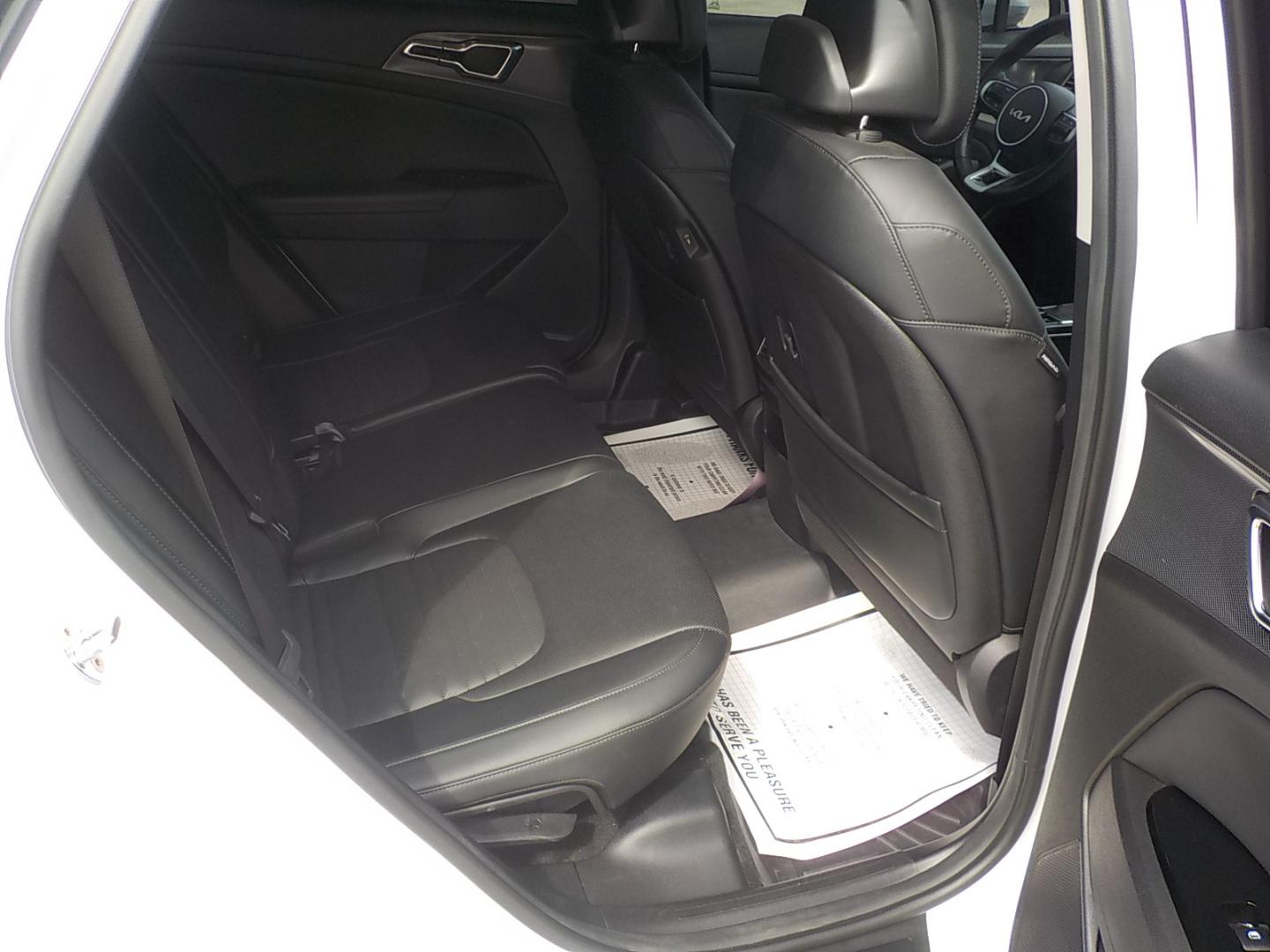 2023 White /Black Kia Sportage SX-Prestige (5XYK53AF2PG) with an 2.5L V6 DOHC 24V engine, 8A transmission, located at 1617 W Church Street, Livingston, TX, 77351, (936) 327-3600, 30.710995, -94.951157 - SPORTY!! NICE!! 1ST two words that come to mind when I see this one! - Photo#15