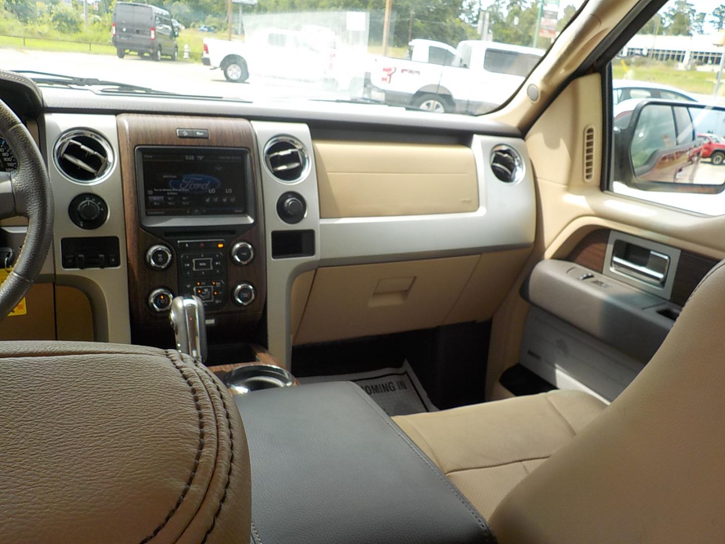 2014 Copper/Tan /Beige Ford F-150 Lariat SuperCrew 5.5-ft. Bed 4WD (1FTFW1EFXEK) with an 5.0L V8 engine, 6-Speed Automatic transmission, located at 1617 W Church Street, Livingston, TX, 77351, (936) 327-3600, 30.710995, -94.951157 - Good looking truck that runs and drives great!! - Photo#12