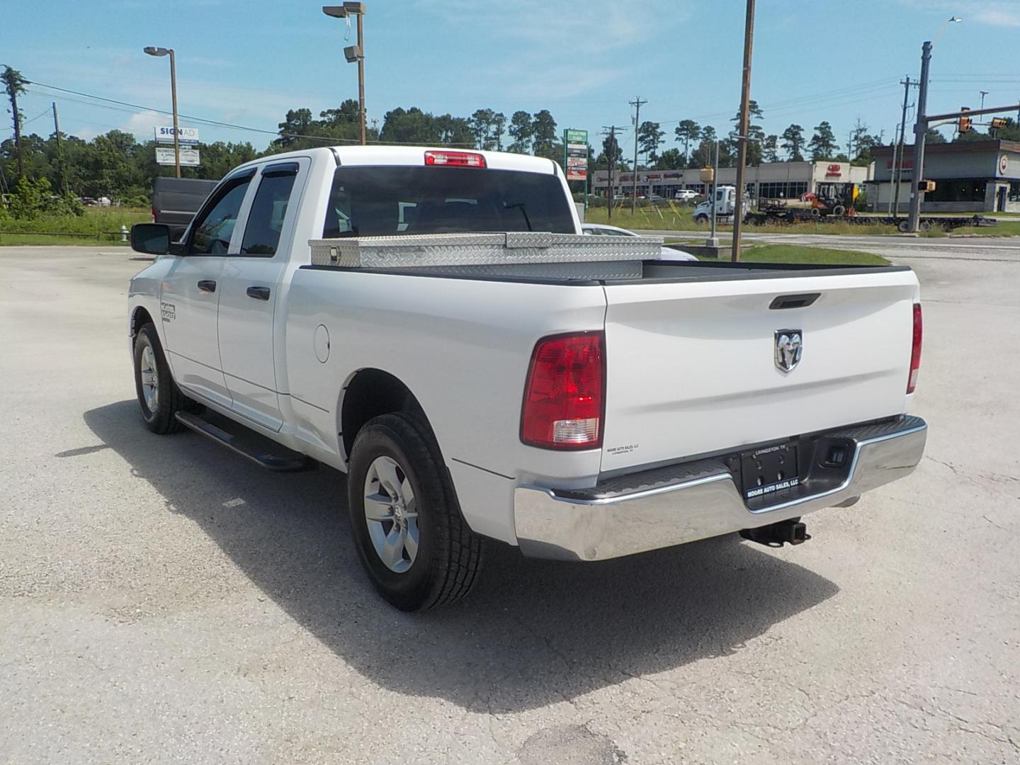 2020 White /Gray RAM 1500 Classic Tradesman Quad Cab 2WD (1C6RR6FG8LS) with an 3.6L V6 DOHC 24V FFV engine, 8A transmission, located at 1617 W Church Street, Livingston, TX, 77351, (936) 327-3600, 30.710995, -94.951157 - ONE OWNER!! LOW LOW MILES!! This is as nice of a truck that you're going to find for this money!!! - Photo#5