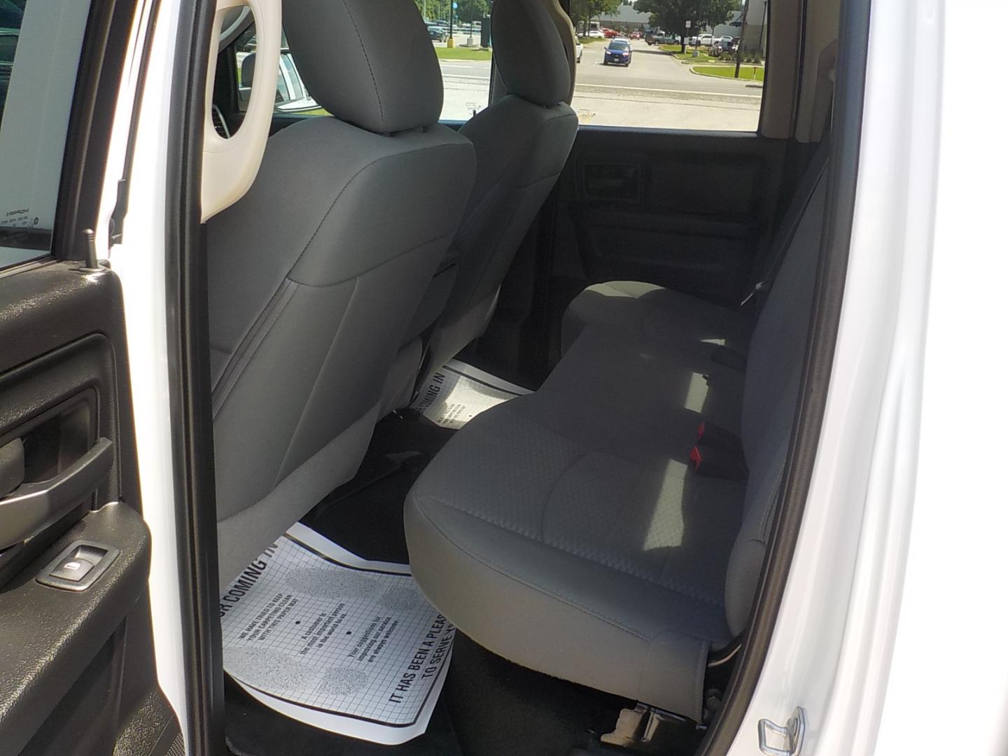 2020 White /Gray RAM 1500 Classic Tradesman Quad Cab 2WD (1C6RR6FG8LS) with an 3.6L V6 DOHC 24V FFV engine, 8A transmission, located at 1617 W Church Street, Livingston, TX, 77351, (936) 327-3600, 30.710995, -94.951157 - ONE OWNER!! LOW LOW MILES!! This is as nice of a truck that you're going to find for this money!!! - Photo#10