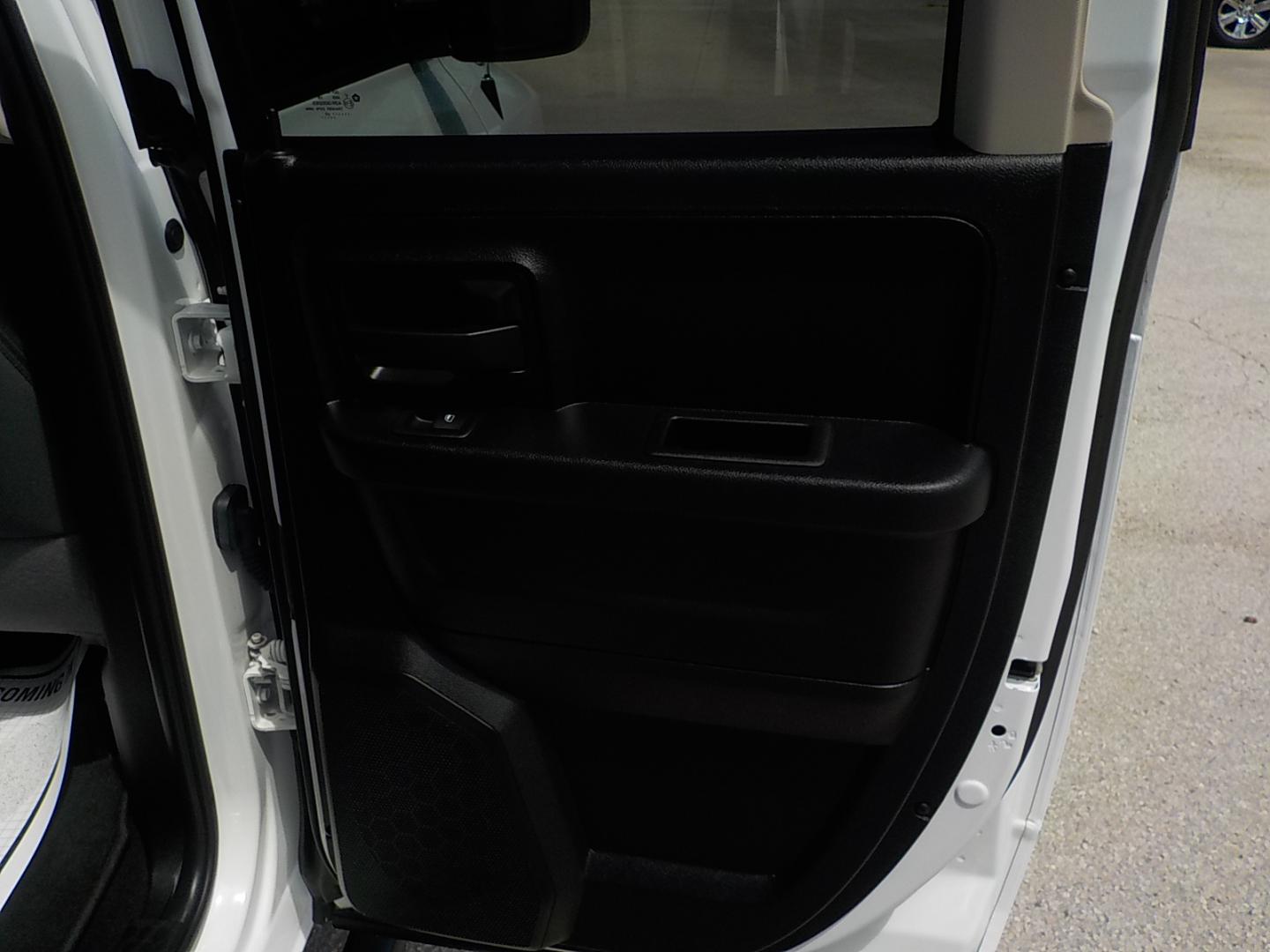 2020 White /Gray RAM 1500 Classic Tradesman Quad Cab 2WD (1C6RR6FG8LS) with an 3.6L V6 DOHC 24V FFV engine, 8A transmission, located at 1617 W Church Street, Livingston, TX, 77351, (936) 327-3600, 30.710995, -94.951157 - ONE OWNER!! LOW LOW MILES!! This is as nice of a truck that you're going to find for this money!!! - Photo#13