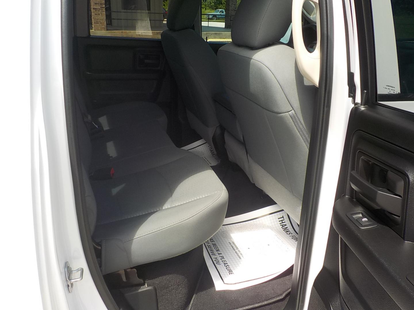 2020 White /Gray RAM 1500 Classic Tradesman Quad Cab 2WD (1C6RR6FG8LS) with an 3.6L V6 DOHC 24V FFV engine, 8A transmission, located at 1617 W Church Street, Livingston, TX, 77351, (936) 327-3600, 30.710995, -94.951157 - ONE OWNER!! LOW LOW MILES!! This is as nice of a truck that you're going to find for this money!!! - Photo#12
