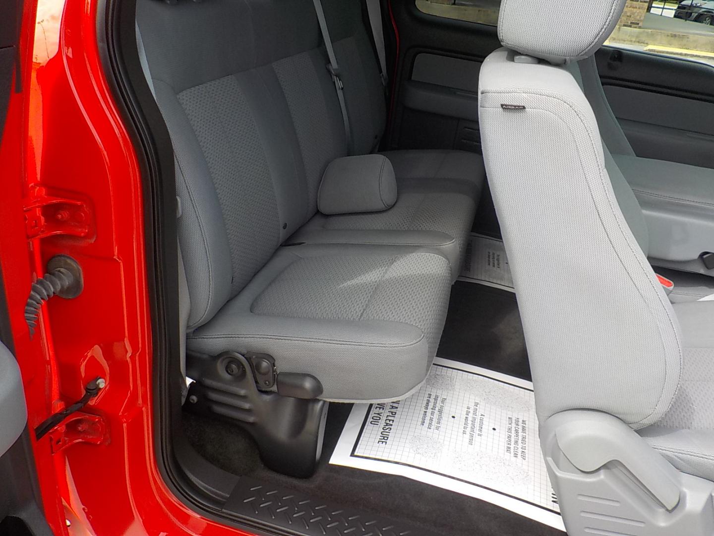 2014 Red /Lt. Gray Ford F-150 XLT SuperCab 8-ft. Bed 2WD (1FTEX1CM4EK) with an 3.7L V6 DOHC 24V engine, 6-Speed Automatic transmission, located at 1617 W Church Street, Livingston, TX, 77351, (936) 327-3600, 30.710995, -94.951157 - ONE OWNER!! LOW LOW MILES!! Locally owned truck! - Photo#16