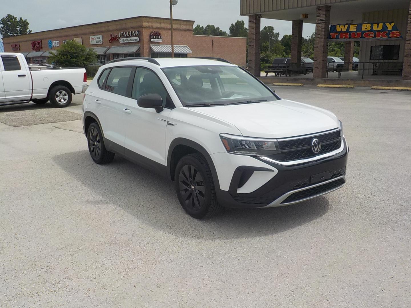 2024 White /Black Volkswagen Taos S (3VV5X7B27RM) with an 1.5L L4 SFI DOHC 16V engine, 8A transmission, located at 1617 W Church Street, Livingston, TX, 77351, (936) 327-3600, 30.710995, -94.951157 - This is a really sporty SUV that should get great fuel mileage for you!! - Photo#1
