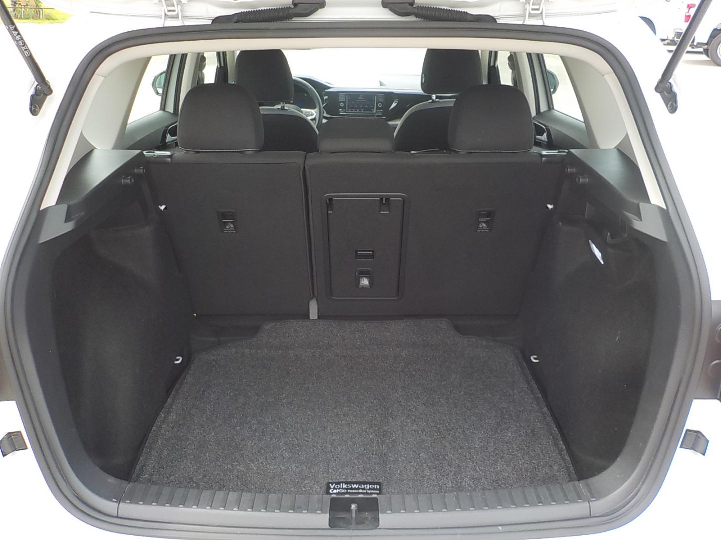 2024 White /Black Volkswagen Taos S (3VV5X7B27RM) with an 1.5L L4 SFI DOHC 16V engine, 8A transmission, located at 1617 W Church Street, Livingston, TX, 77351, (936) 327-3600, 30.710995, -94.951157 - This is a really sporty SUV that should get great fuel mileage for you!! - Photo#19