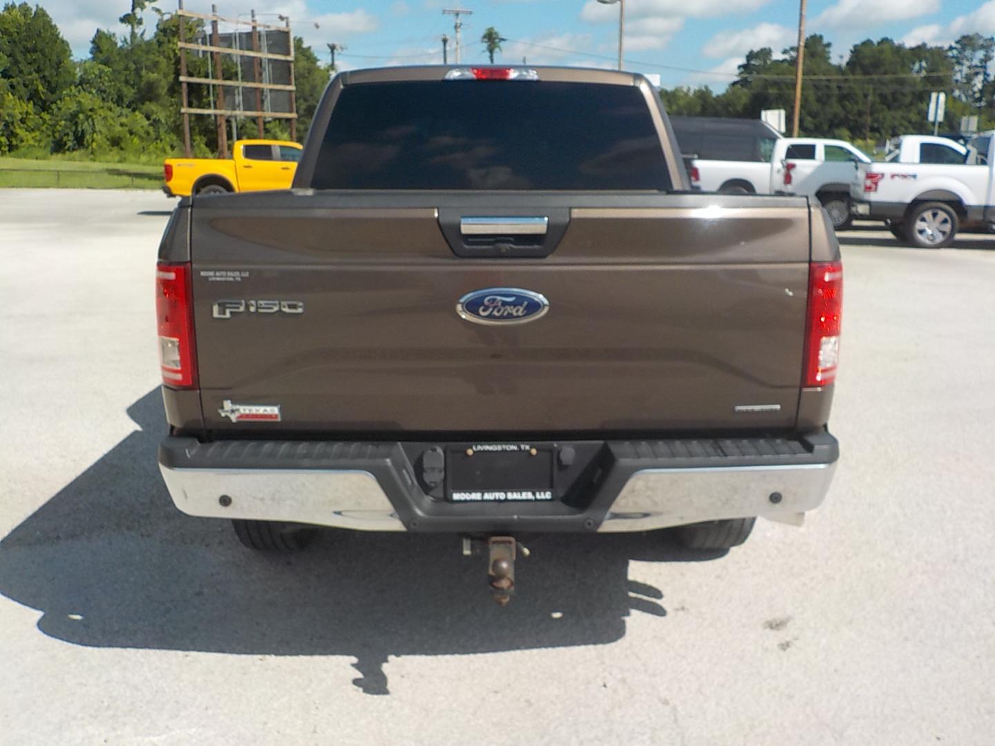 2015 Brown /Tan Ford F-150 XLT SuperCrew 6.5-ft. Bed 4WD (1FTEW1EF0FK) with an 5.0L V8 engine, 6-Speed Automatic transmission, located at 1617 W Church Street, Livingston, TX, 77351, (936) 327-3600, 30.710995, -94.951157 - ONE OWNER!! Been here in Livingston all it's life. This truck was well maintained! Buy it with confidence! - Photo#7