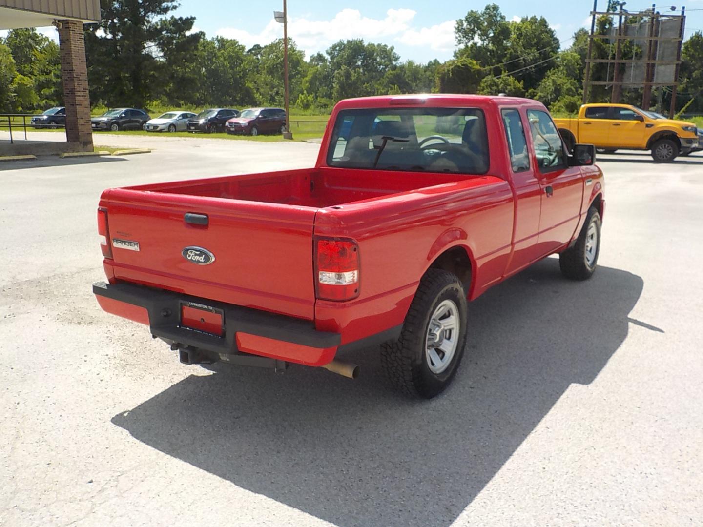2011 RED /Gray Ford Ranger XLT SuperCab 2WD (1FTKR1EE4BP) with an 4.0L V6 SOHC 12V engine, located at 1617 W Church Street, Livingston, TX, 77351, (936) 327-3600, 30.710995, -94.951157 - ONE OWNER!! Low Low Miles!! Been here in Livingston all it's life!! Well maintained. And yes, those are the correct miles! - Photo#6