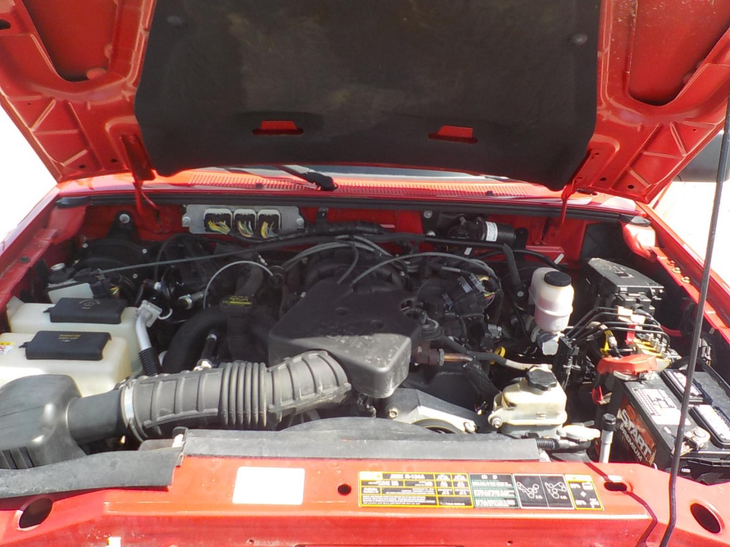 2011 RED /Gray Ford Ranger XLT SuperCab 2WD (1FTKR1EE4BP) with an 4.0L V6 SOHC 12V engine, located at 1617 W Church Street, Livingston, TX, 77351, (936) 327-3600, 30.710995, -94.951157 - ONE OWNER!! Low Low Miles!! Been here in Livingston all it's life!! Well maintained. And yes, those are the correct miles! - Photo#8