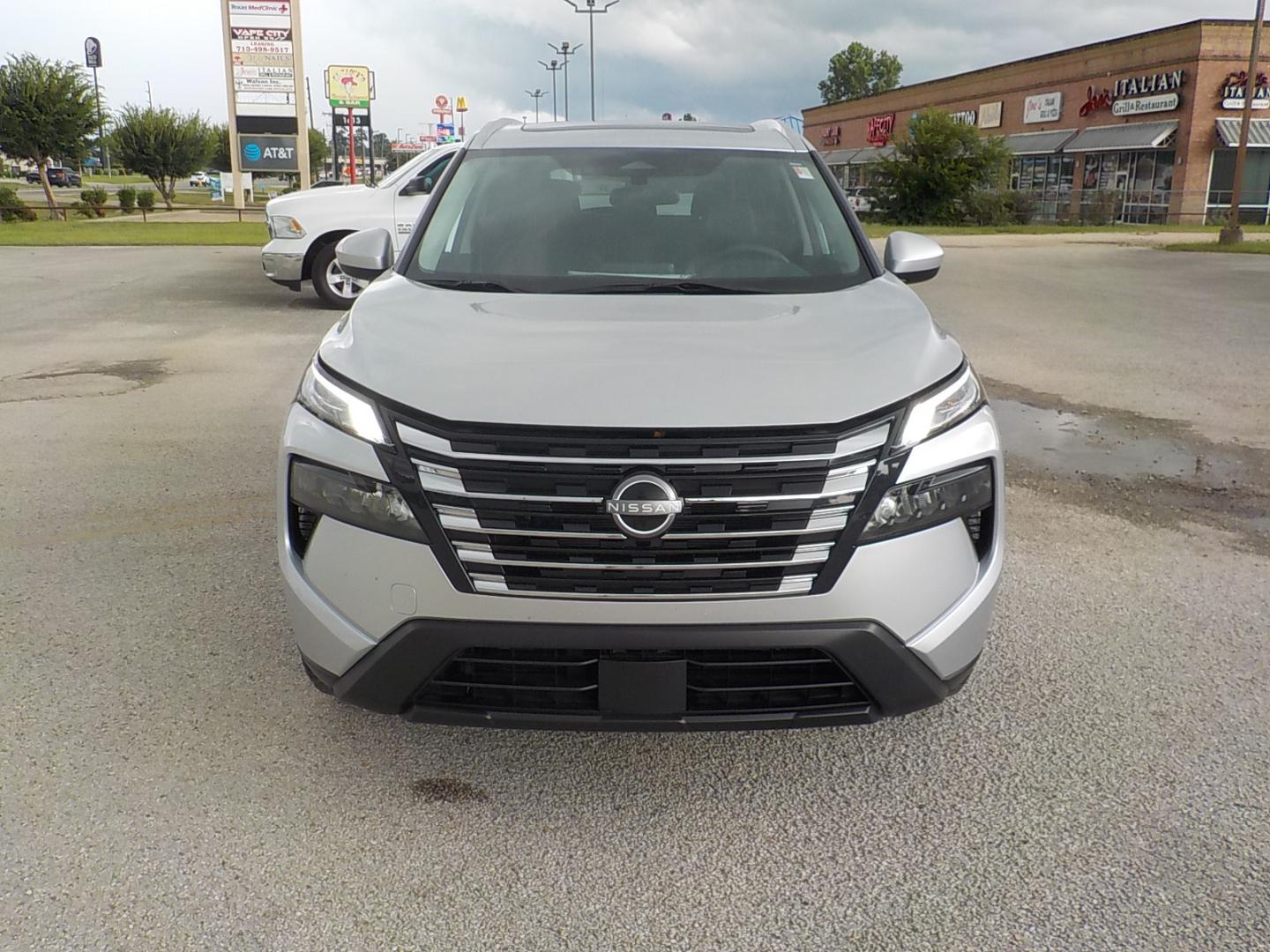 2024 Silver /Black Nissan Rogue SV (5N1BT3BA6RC) with an 2.5L L4 DOHC 16V engine, CVT transmission, located at 1617 W Church Street, Livingston, TX, 77351, (936) 327-3600, 30.710995, -94.951157 - WOW!! This is a SHARP VEHICLE!! It will be very economical to operate as well! - Photo#2