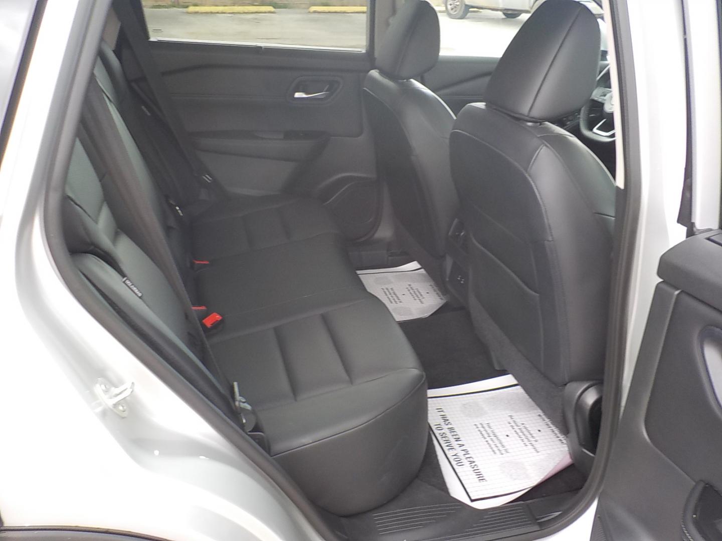 2024 Silver /Black Nissan Rogue SV (5N1BT3BA6RC) with an 2.5L L4 DOHC 16V engine, CVT transmission, located at 1617 W Church Street, Livingston, TX, 77351, (936) 327-3600, 30.710995, -94.951157 - WOW!! This is a SHARP VEHICLE!! It will be very economical to operate as well! - Photo#15