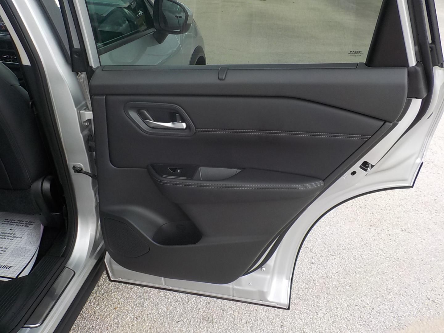 2024 Silver /Black Nissan Rogue SV (5N1BT3BA6RC) with an 2.5L L4 DOHC 16V engine, CVT transmission, located at 1617 W Church Street, Livingston, TX, 77351, (936) 327-3600, 30.710995, -94.951157 - WOW!! This is a SHARP VEHICLE!! It will be very economical to operate as well! - Photo#16