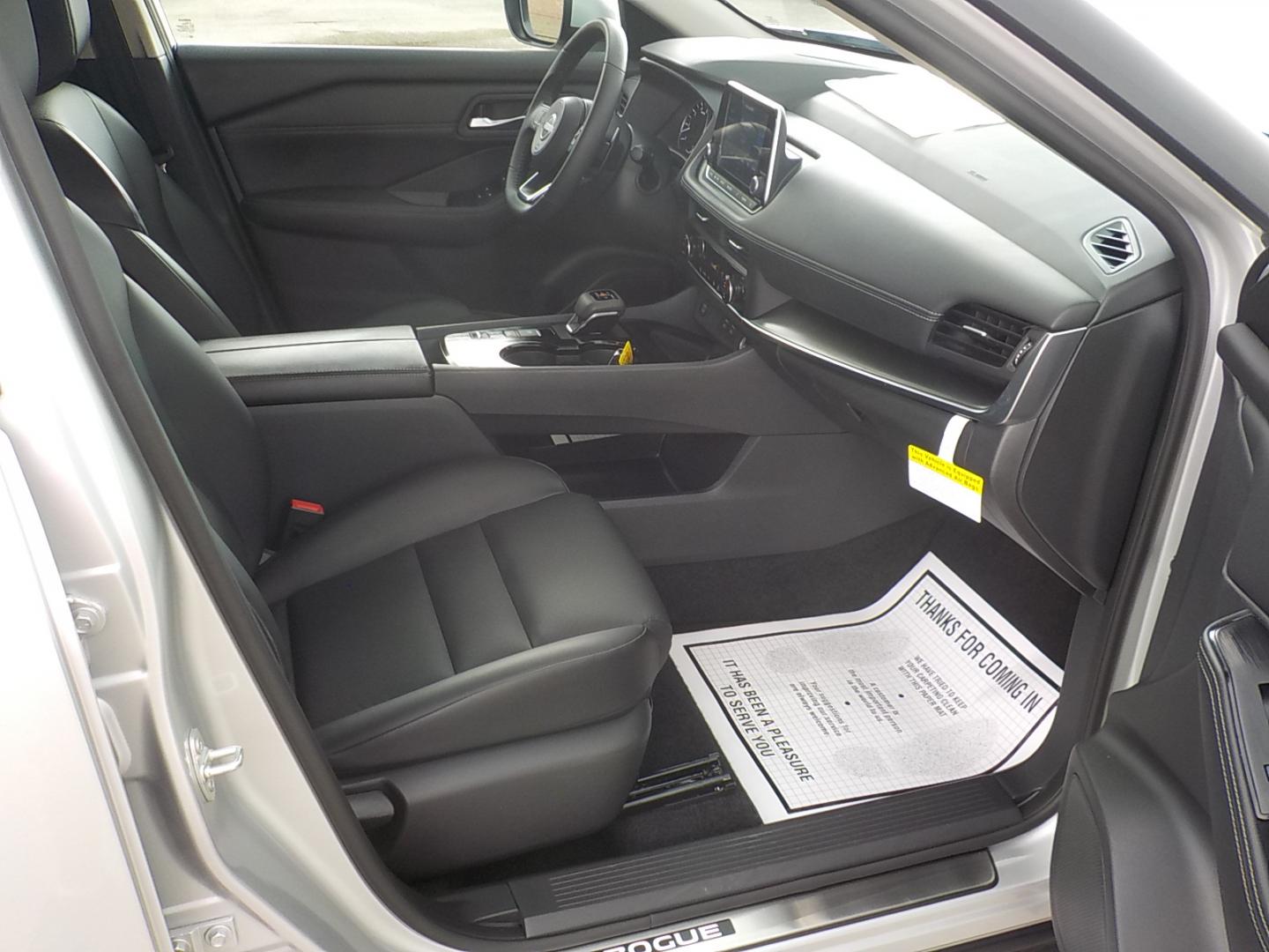 2024 Silver /Black Nissan Rogue SV (5N1BT3BA6RC) with an 2.5L L4 DOHC 16V engine, CVT transmission, located at 1617 W Church Street, Livingston, TX, 77351, (936) 327-3600, 30.710995, -94.951157 - WOW!! This is a SHARP VEHICLE!! It will be very economical to operate as well! - Photo#17