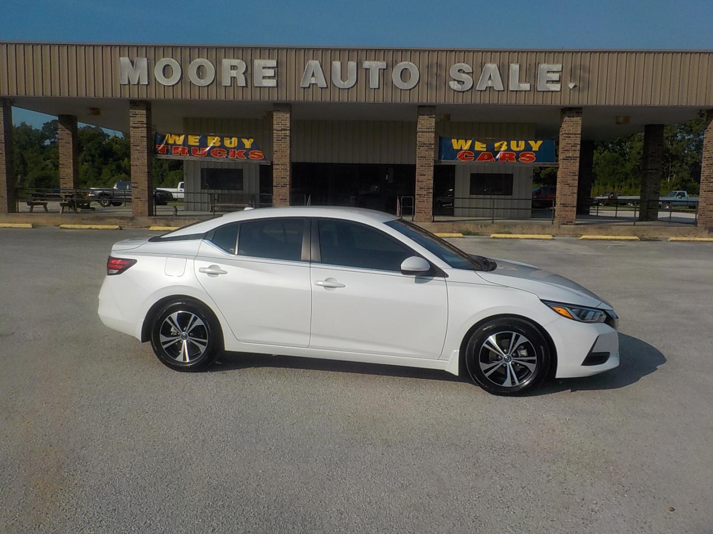 2023 White /Black Nissan Sentra SV (3N1AB8CV6PY) with an 1.8L L4 SFI DOHC 16V engine, CVT transmission, located at 1617 W Church Street, Livingston, TX, 77351, (936) 327-3600, 30.710995, -94.951157 - Good looking car that will get you where you need to be in style!! - Photo#0