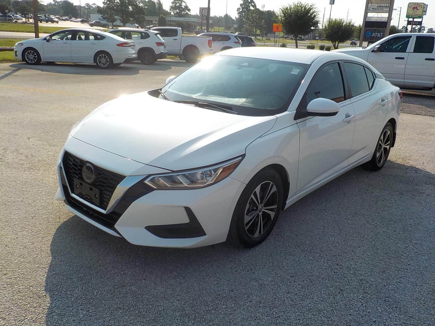 2023 White /Black Nissan Sentra SV (3N1AB8CV6PY) with an 1.8L L4 SFI DOHC 16V engine, CVT transmission, located at 1617 W Church Street, Livingston, TX, 77351, (936) 327-3600, 30.710995, -94.951157 - Good looking car that will get you where you need to be in style!! - Photo#3
