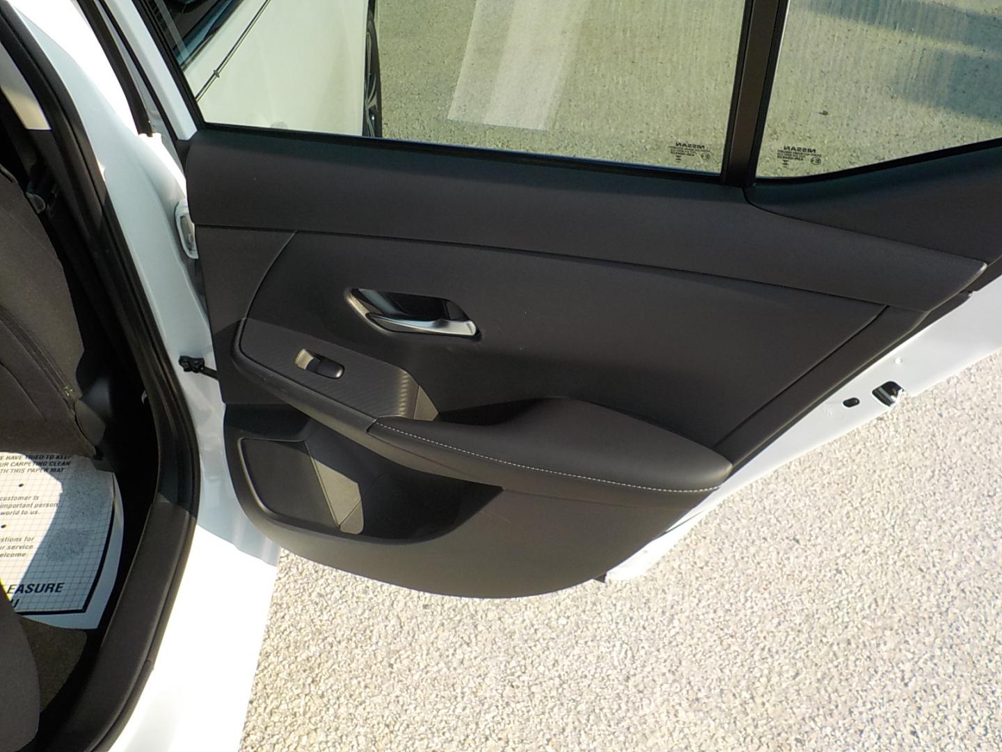 2023 White /Black Nissan Sentra SV (3N1AB8CV6PY) with an 1.8L L4 SFI DOHC 16V engine, CVT transmission, located at 1617 W Church Street, Livingston, TX, 77351, (936) 327-3600, 30.710995, -94.951157 - Good looking car that will get you where you need to be in style!! - Photo#16