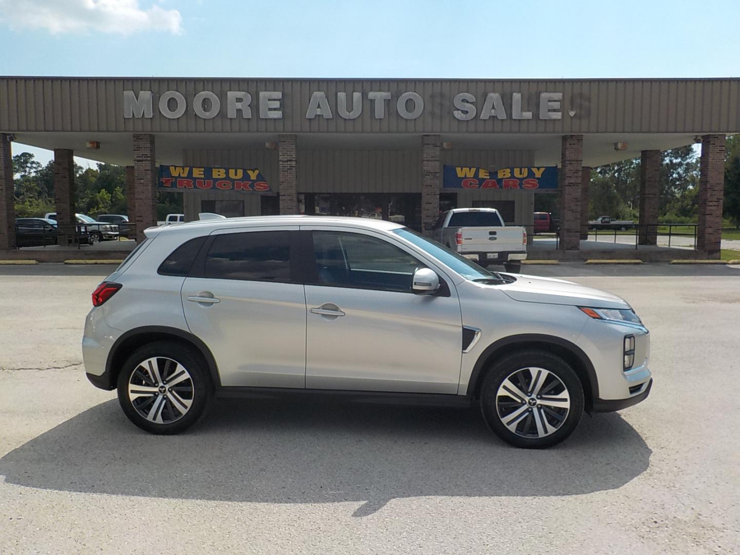 2024 Silver /Black Mitsubishi Outlander Sport 2.0 ES 4WD (JA4ARUAU5RU) with an 2.0L L4 DOHC 16V engine, CVT transmission, located at 1617 W Church Street, Livingston, TX, 77351, (936) 327-3600, 30.710995, -94.951157 - ONE OWNER!! LOW MILES!! 4WD!! - Photo#0