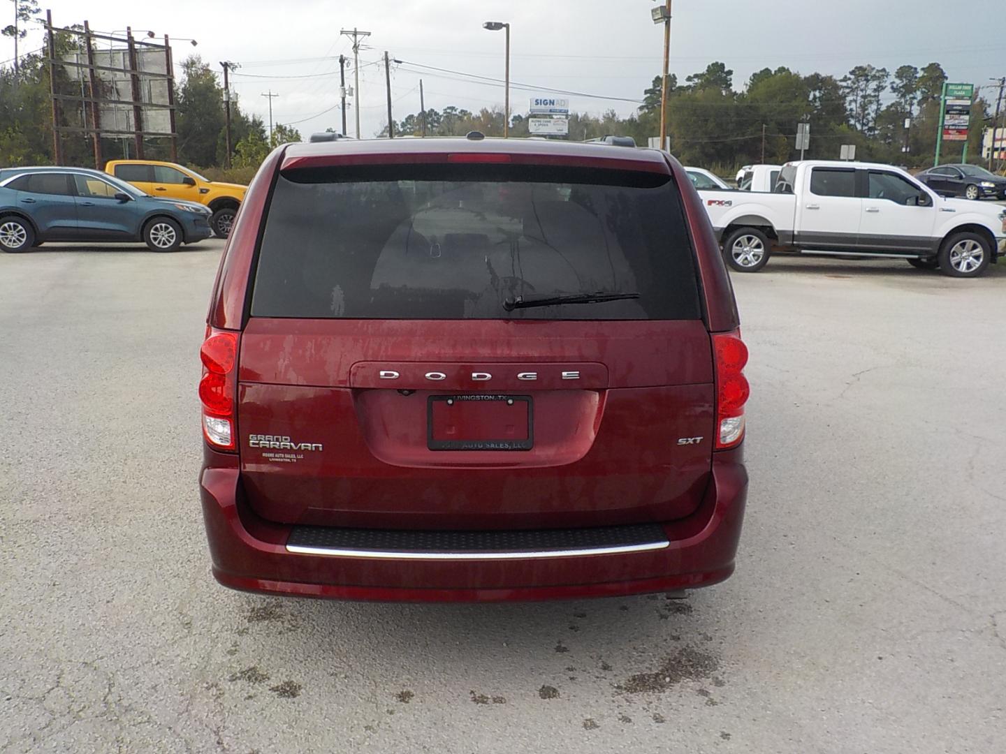 2020 Maroon /Black Dodge Grand Caravan SXT (2C4RDGCG1LR) with an 3.6L V6 DOHC 24V engine, 6A transmission, located at 1617 W Church Street, Livingston, TX, 77351, (936) 327-3600, 30.710995, -94.951157 - Fantastic family vehicle for not a lot of money in today's world!! - Photo#7