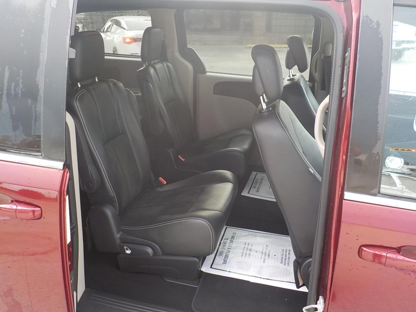 2020 Maroon /Black Dodge Grand Caravan SXT (2C4RDGCG1LR) with an 3.6L V6 DOHC 24V engine, 6A transmission, located at 1617 W Church Street, Livingston, TX, 77351, (936) 327-3600, 30.710995, -94.951157 - Fantastic family vehicle for not a lot of money in today's world!! - Photo#14