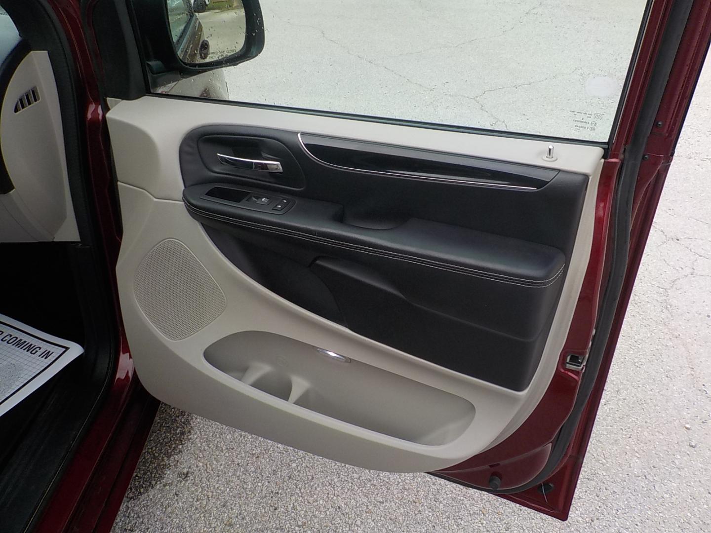 2020 Maroon /Black Dodge Grand Caravan SXT (2C4RDGCG1LR) with an 3.6L V6 DOHC 24V engine, 6A transmission, located at 1617 W Church Street, Livingston, TX, 77351, (936) 327-3600, 30.710995, -94.951157 - Fantastic family vehicle for not a lot of money in today's world!! - Photo#16