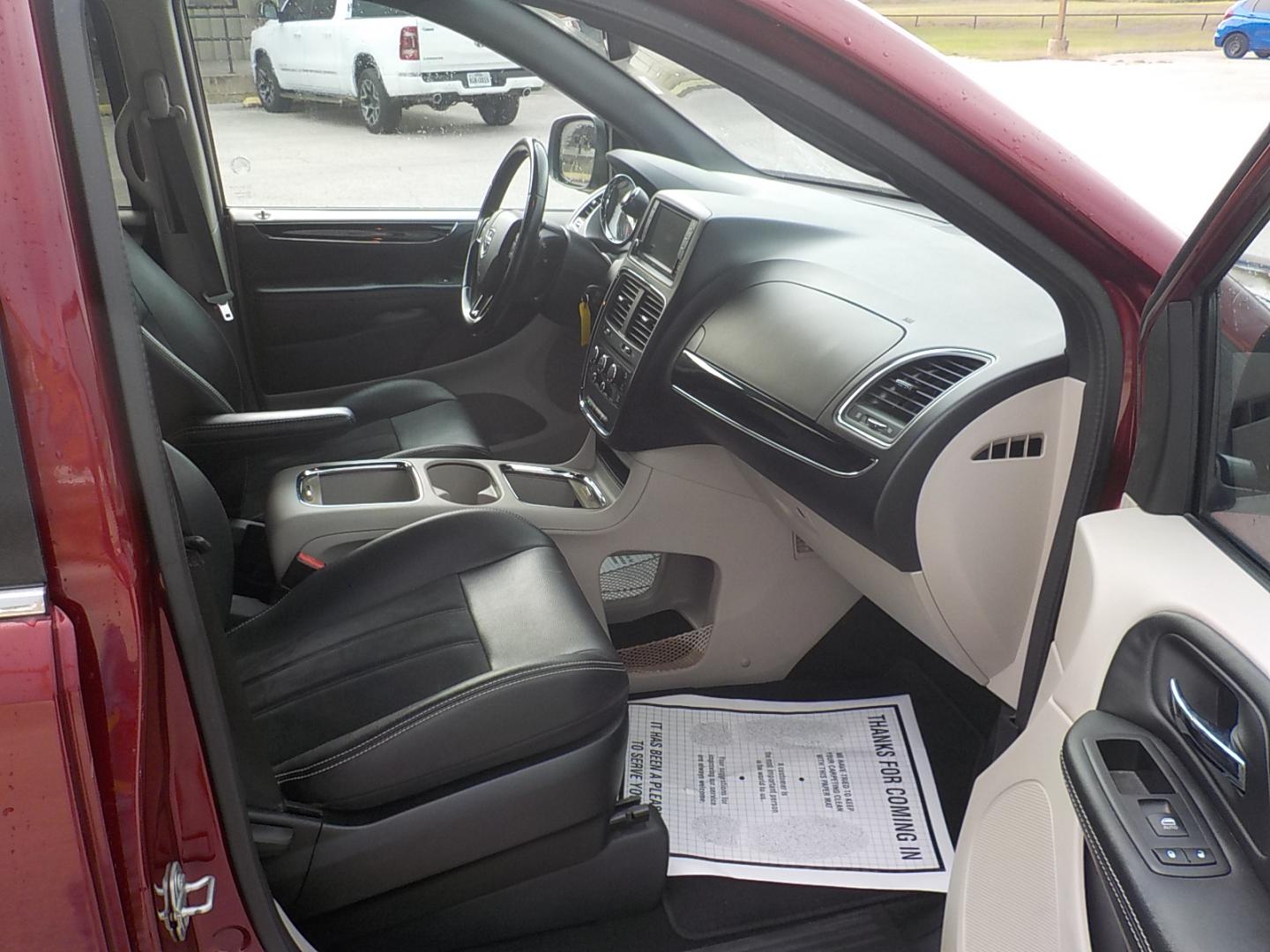 2020 Maroon /Black Dodge Grand Caravan SXT (2C4RDGCG1LR) with an 3.6L V6 DOHC 24V engine, 6A transmission, located at 1617 W Church Street, Livingston, TX, 77351, (936) 327-3600, 30.710995, -94.951157 - Fantastic family vehicle for not a lot of money in today's world!! - Photo#15